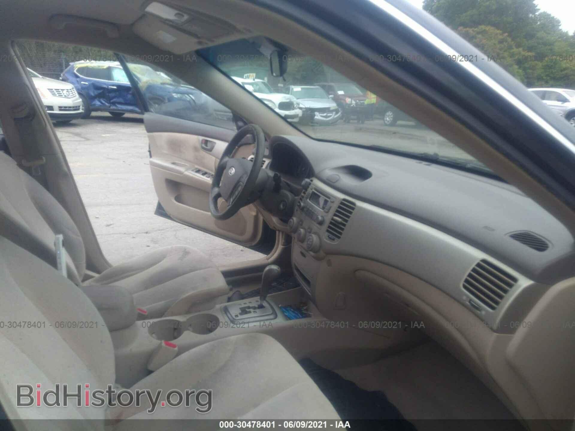 2007 KIA OPTIMA - VIN: KNAGE123775110504 - Фото 5