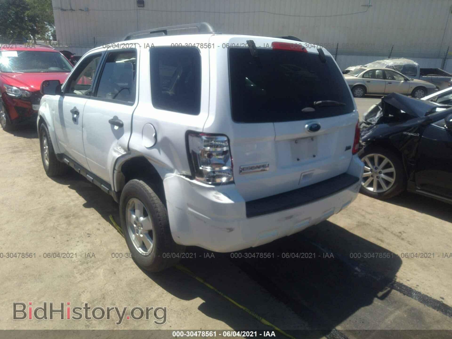 2012 FORD ESCAPE - VIN: 1FMCU0DG1CKB06132 - Фото 3