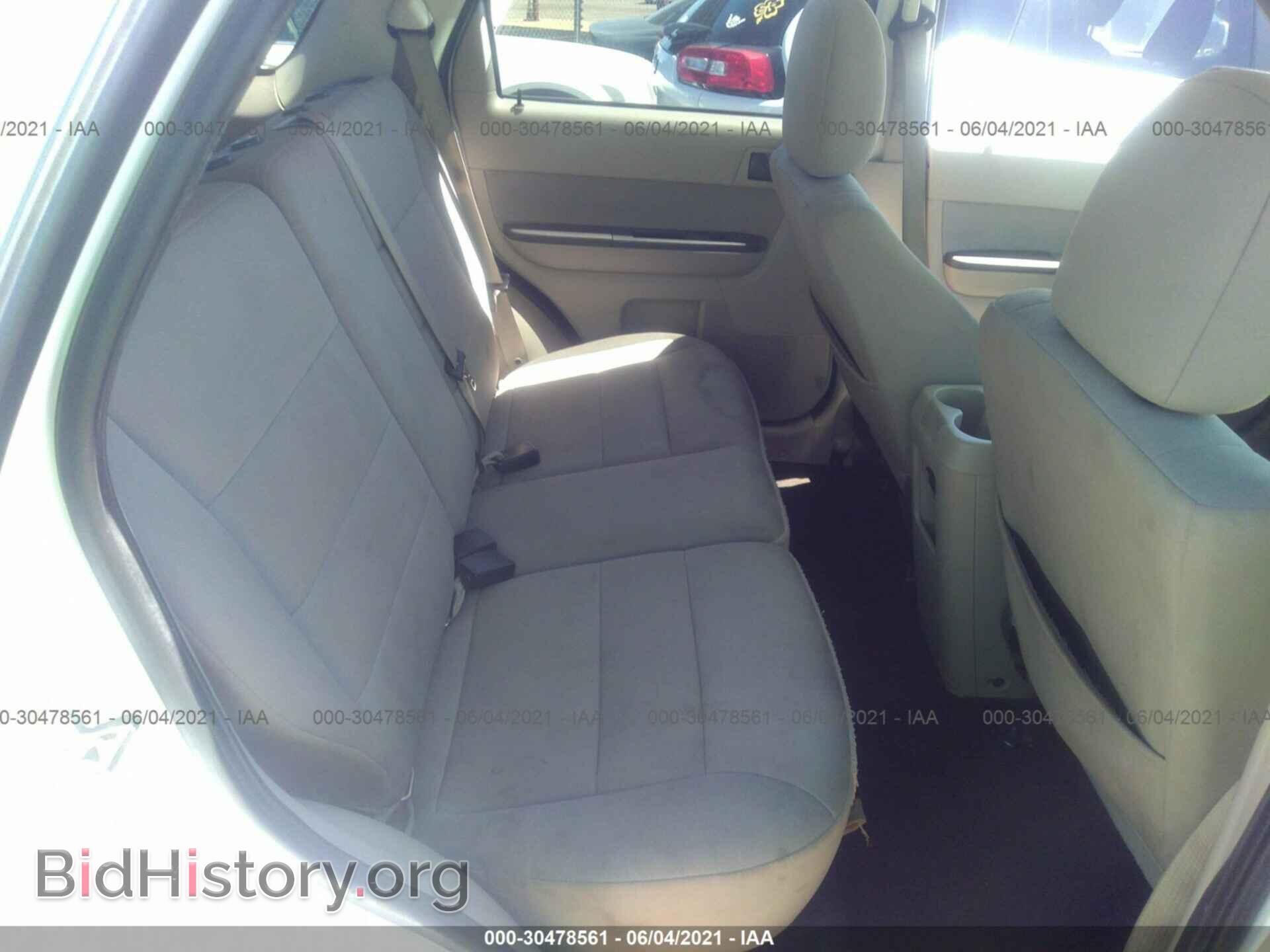 2012 FORD ESCAPE - VIN: 1FMCU0DG1CKB06132 - Фото 8