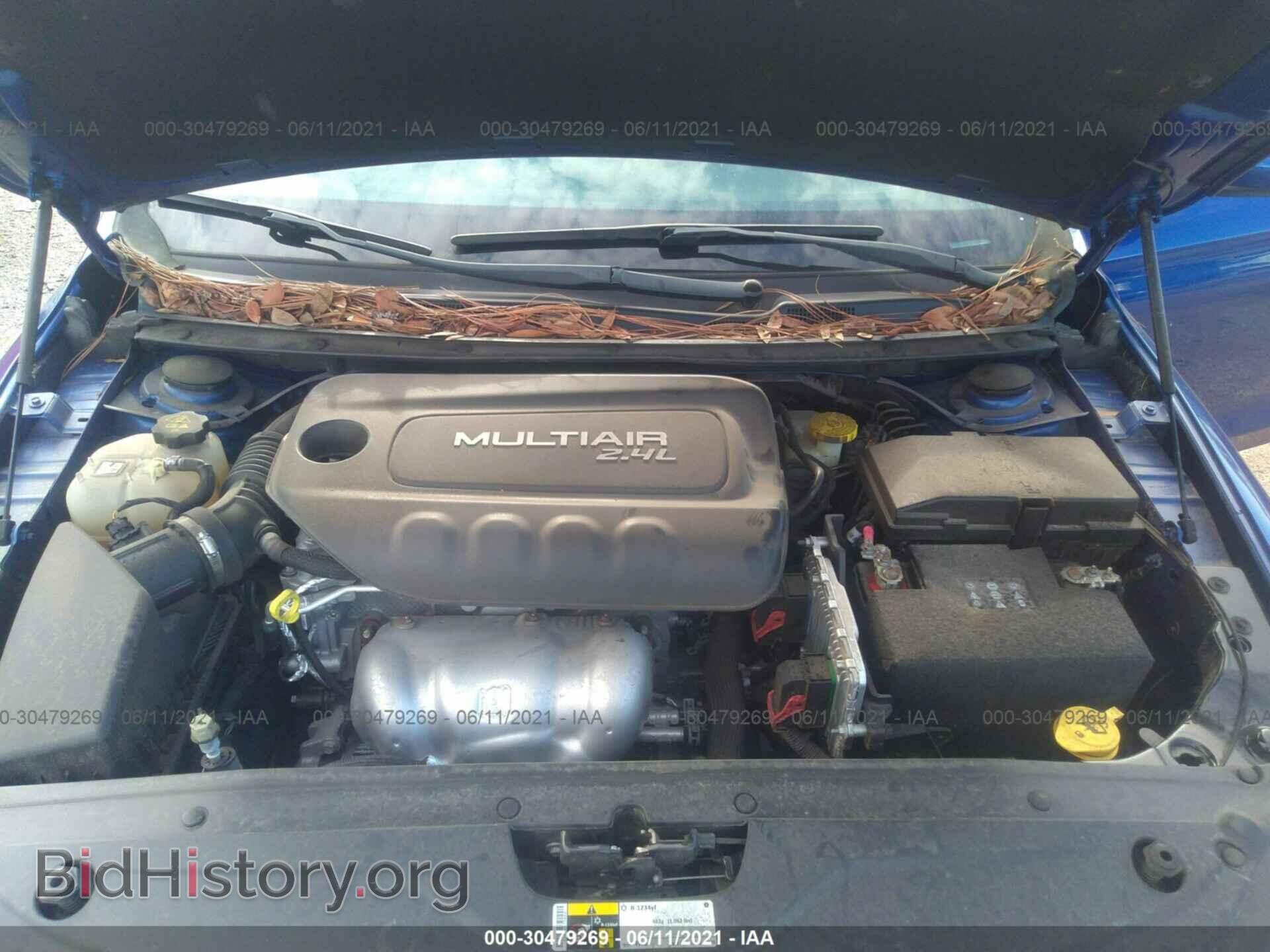2016 CHRYSLER 200 - VIN: 1C3CCCAB0GN106777 - Фото 10