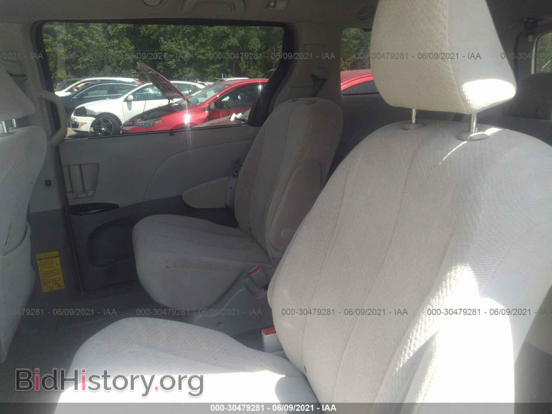 2013 TOYOTA SIENNA - VIN: 5TDJK3DC8DS063239 - Фото 8