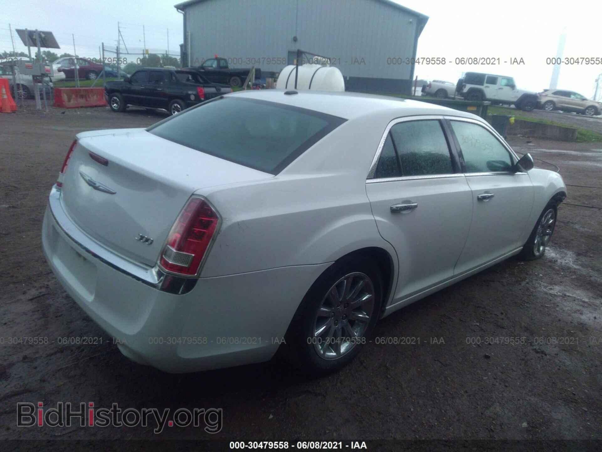 2012 CHRYSLER 300 - VIN: 2C3CCACG7CH310752 - Photo 4