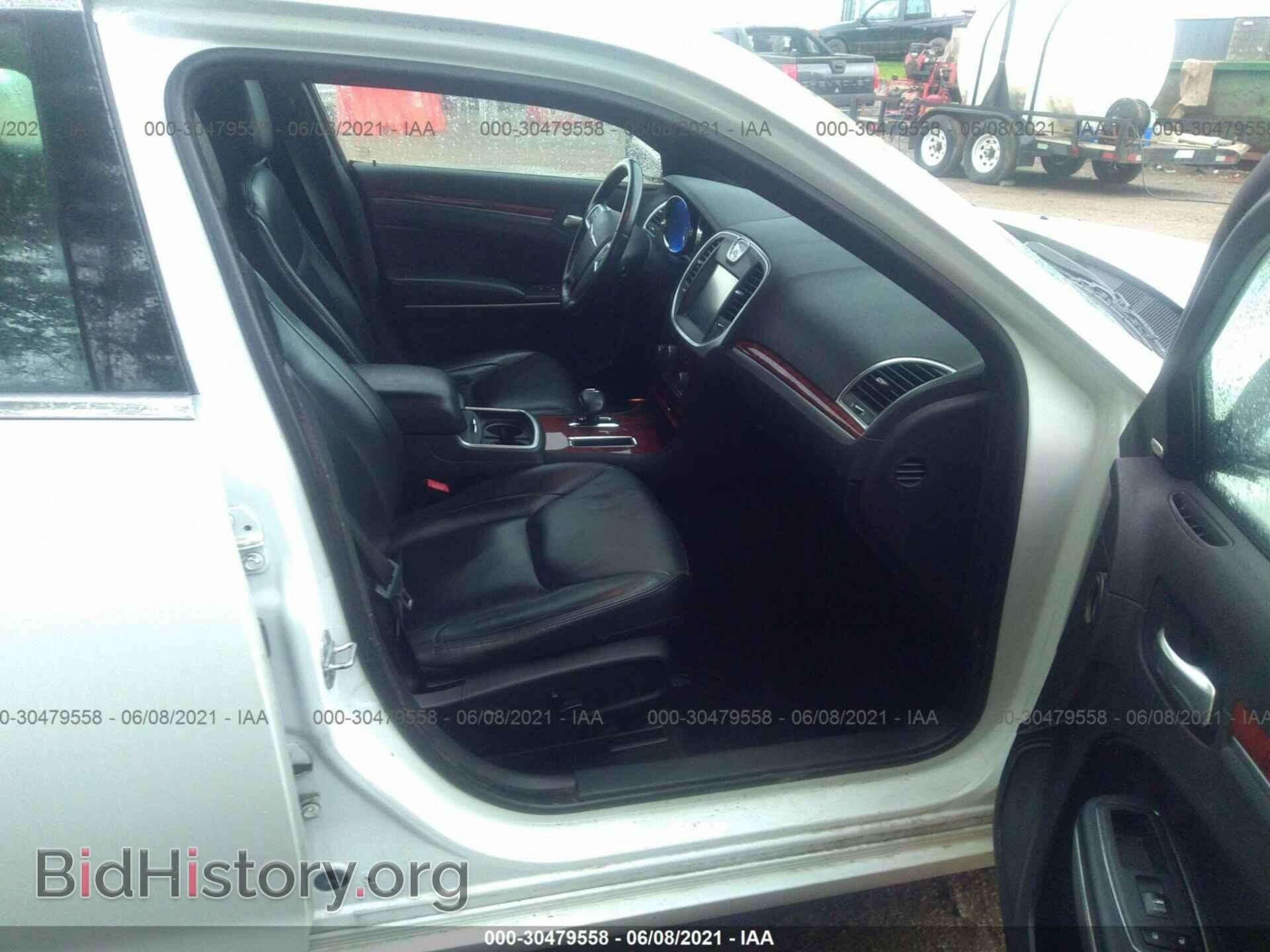 2012 CHRYSLER 300 - VIN: 2C3CCACG7CH310752 - Photo 5