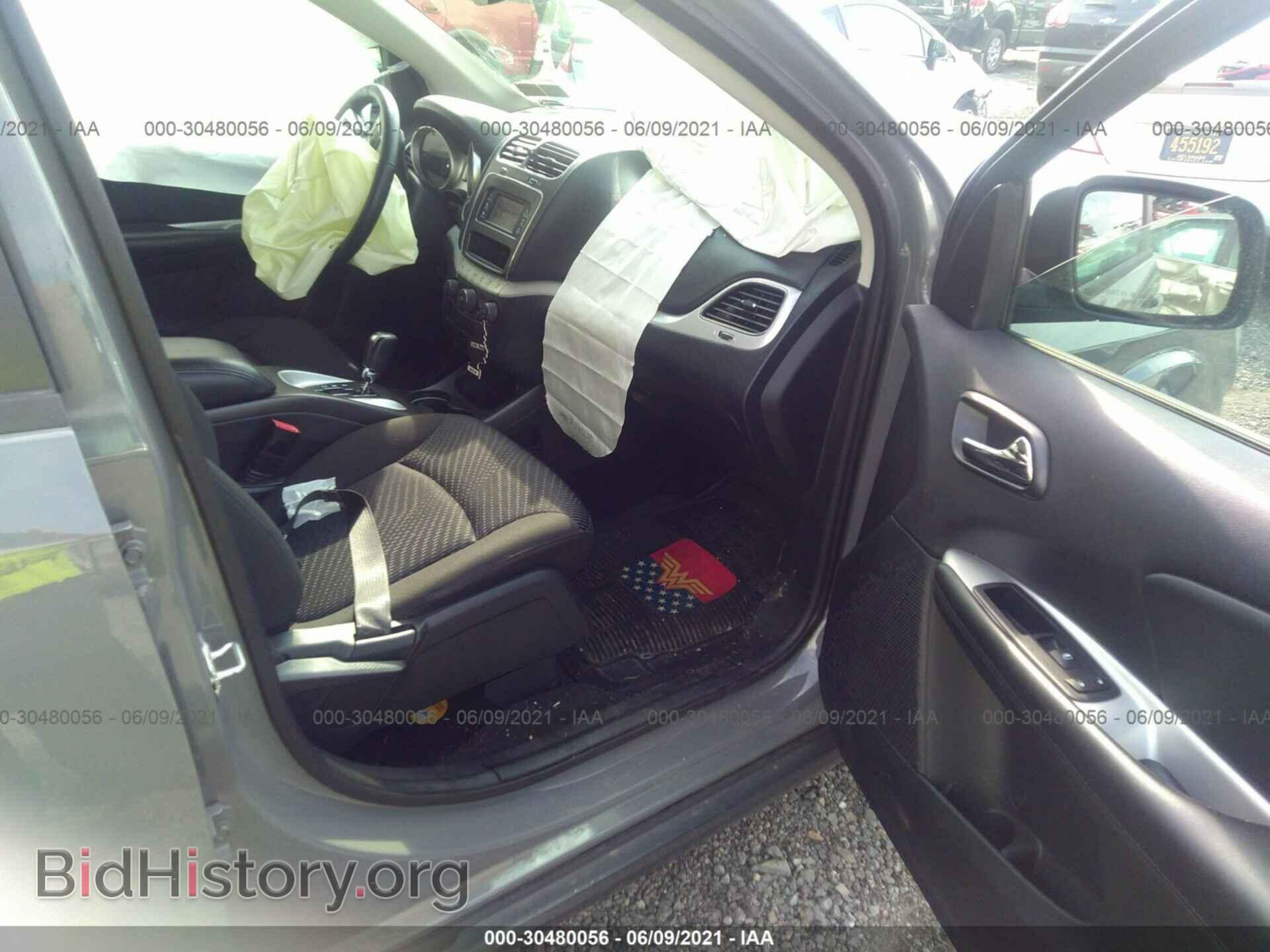 2019 DODGE JOURNEY - VIN: 3C4PDCBB6KT694220 - Photo 5