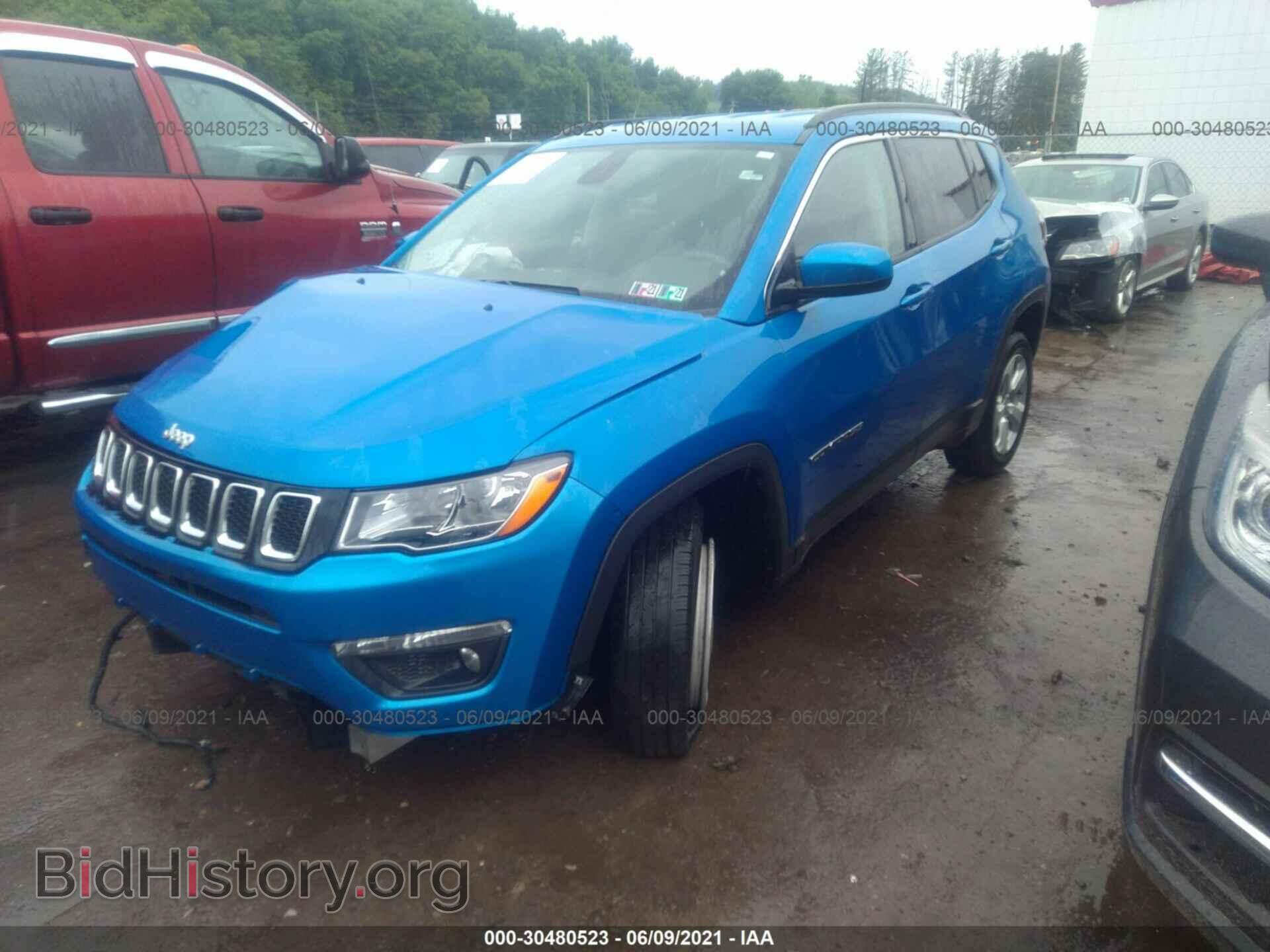 2017 JEEP COMPASS - VIN: 3C4NJDBB8HT628394 - Photo 2