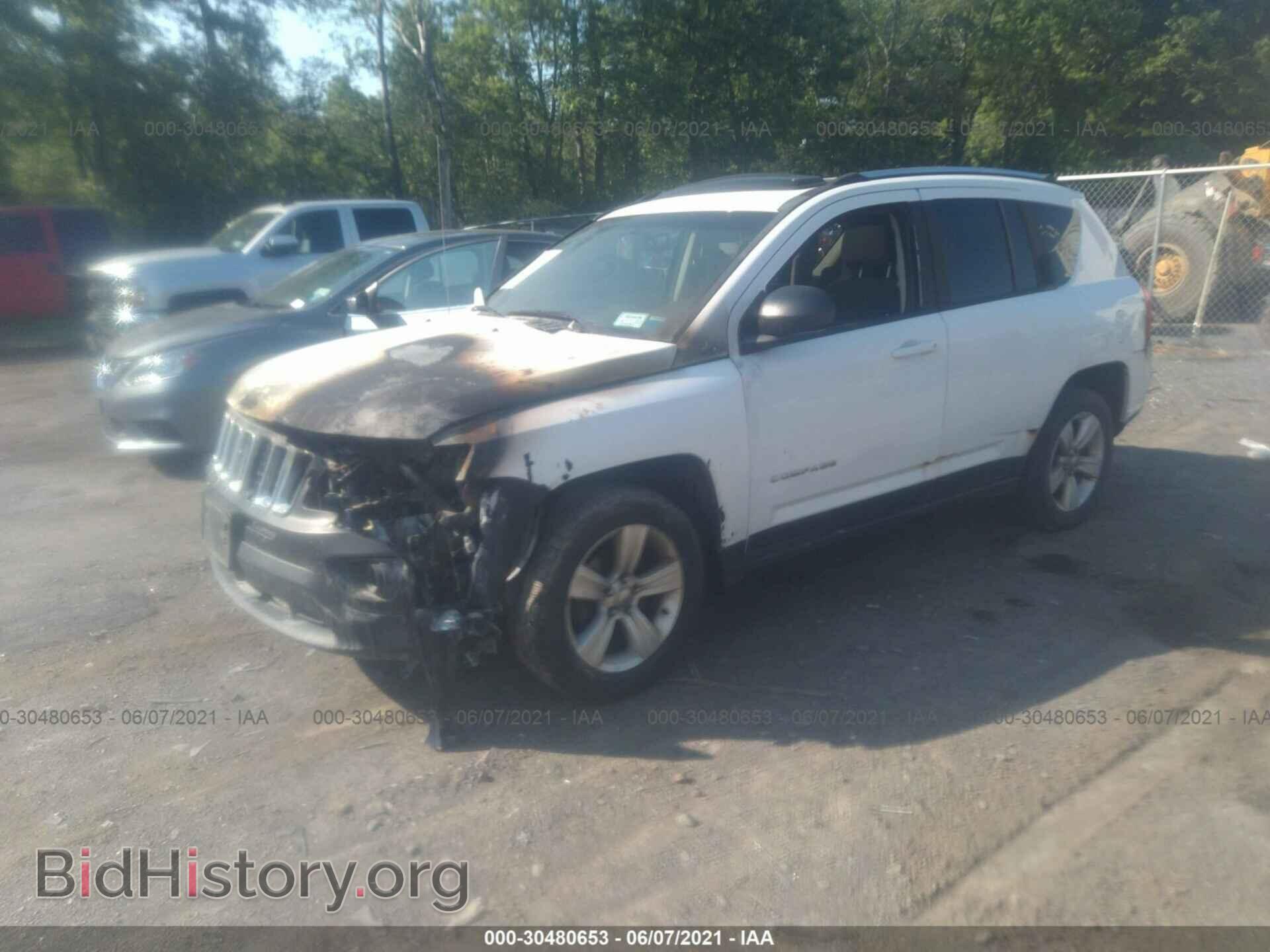 2011 JEEP COMPASS - VIN: 1J4NF1FB0BD244577 - Фото 2