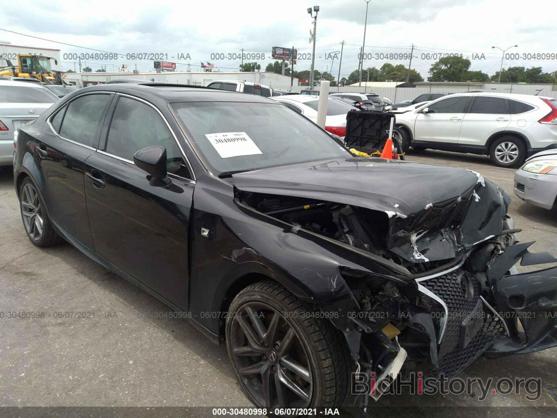 Photo JTHBA1D28G5016661 - LEXUS IS 200T 2016