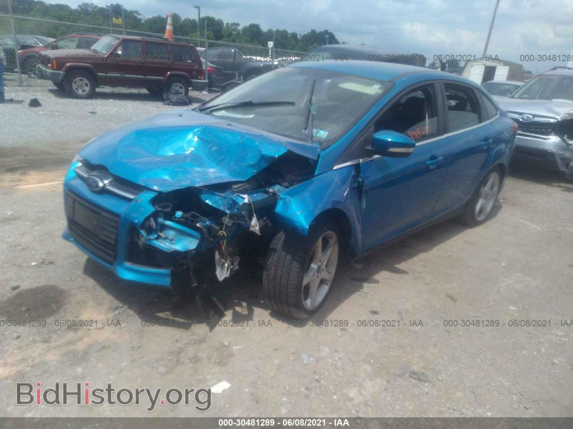 2013 FORD FOCUS - VIN: 1FADP3J22DL216490 - Фото 2