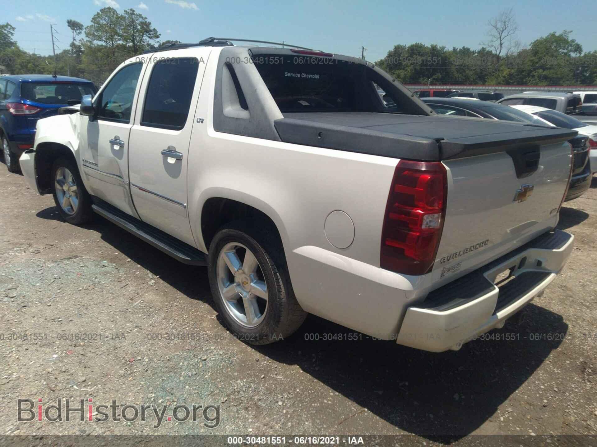 2009 CHEVROLET AVALANCHE - VIN: 3GNEC32059G282583 - Фото 3