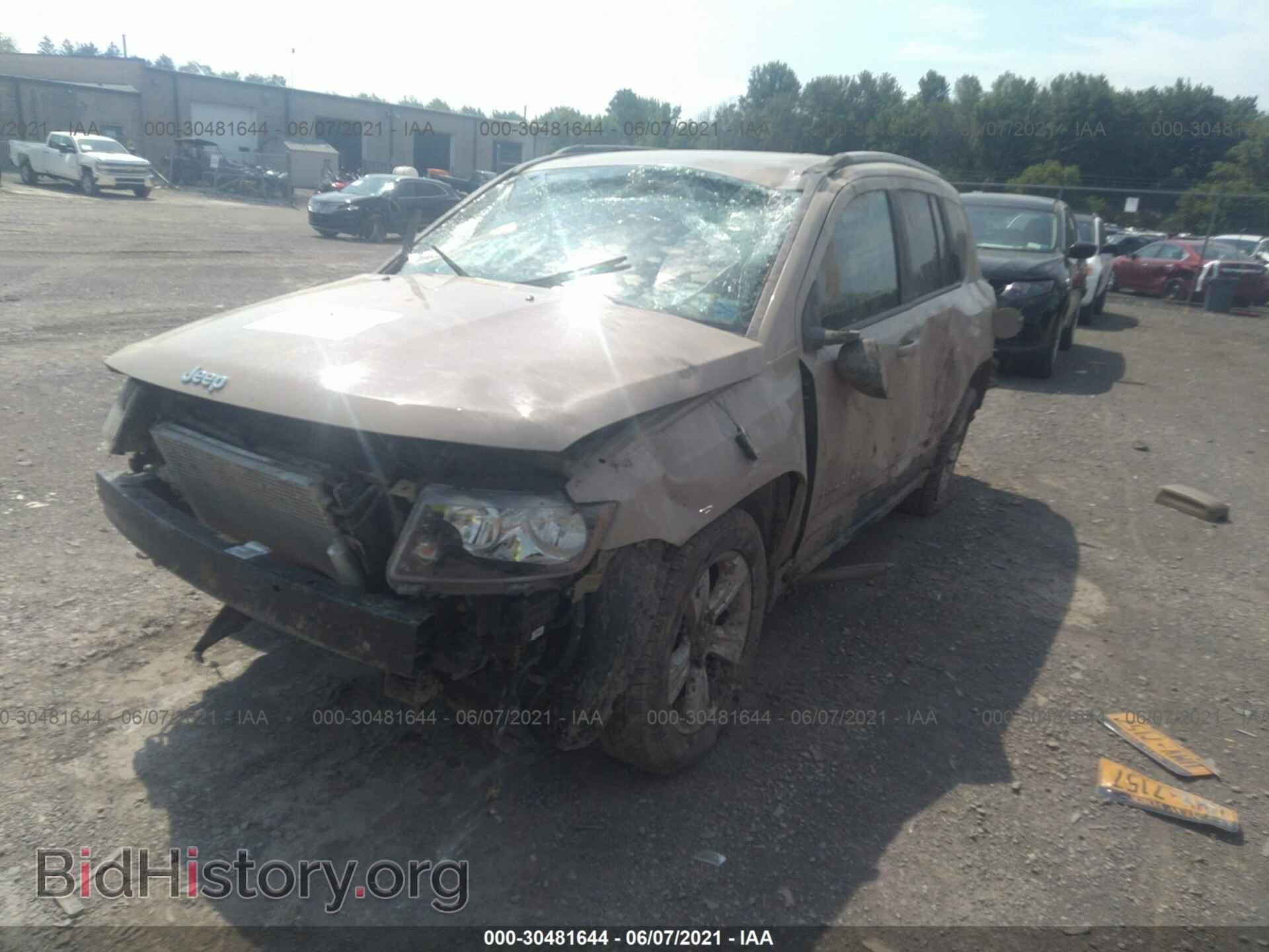 2017 JEEP COMPASS - VIN: 1C4NJDBB3HD100736 - Photo 2
