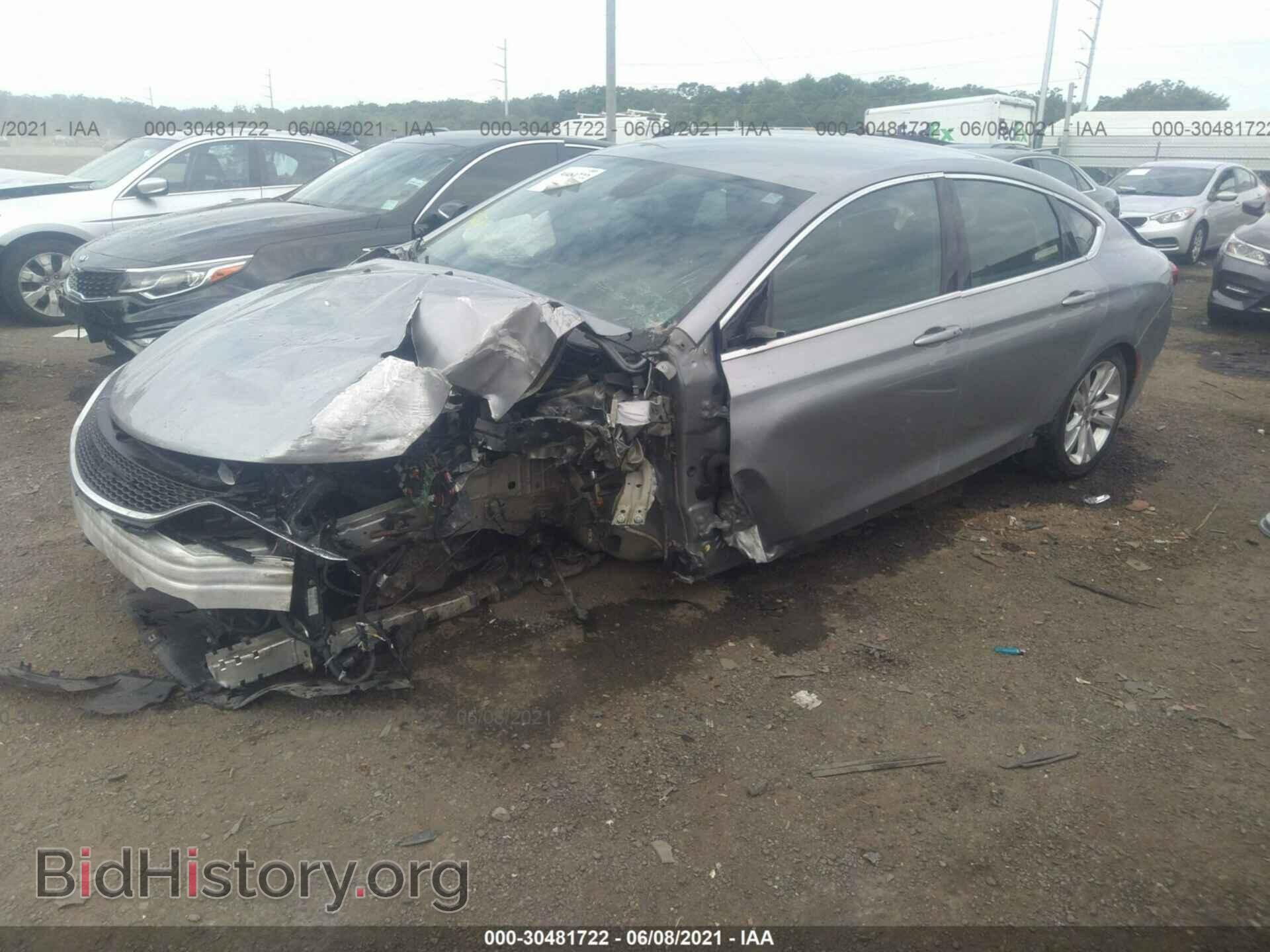 2015 CHRYSLER 200 - VIN: 1C3CCCAB1FN702561 - Photo 2
