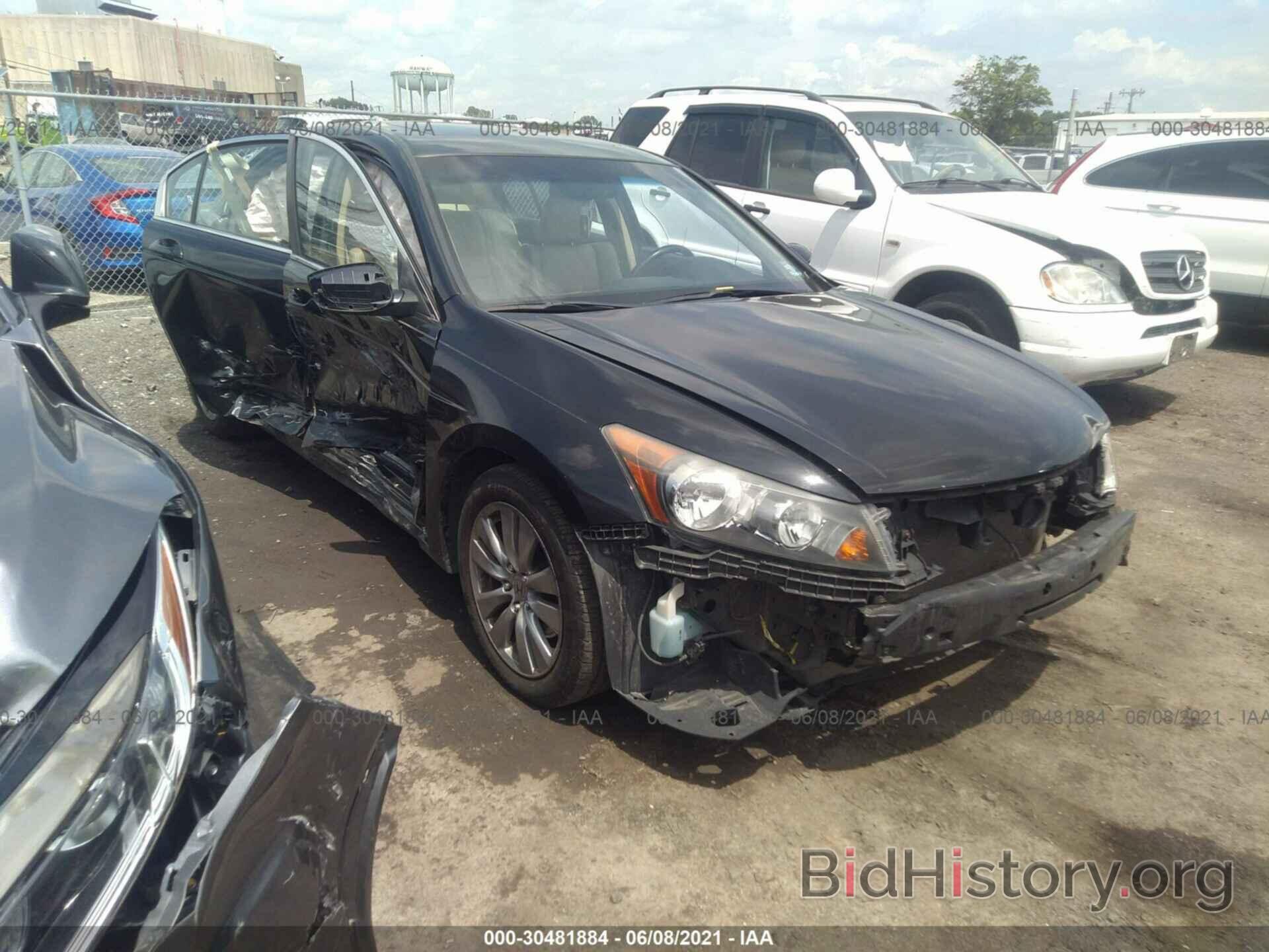 Photo 1HGCP2F86CA132410 - HONDA ACCORD SDN 2012