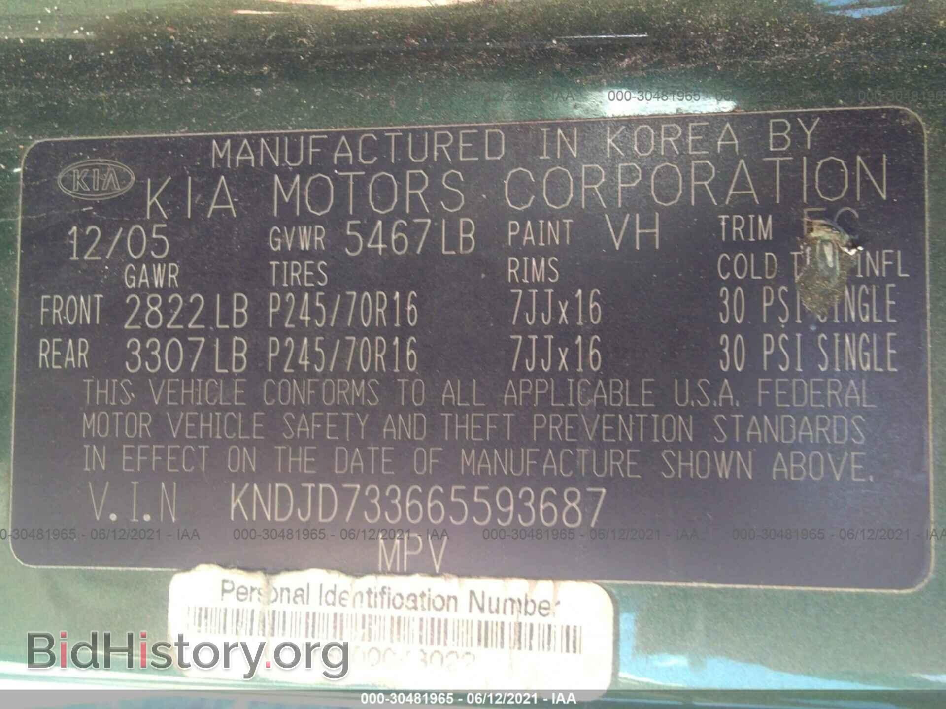 2006 KIA SORENTO - VIN: KNDJD733665593687 - Фото 9