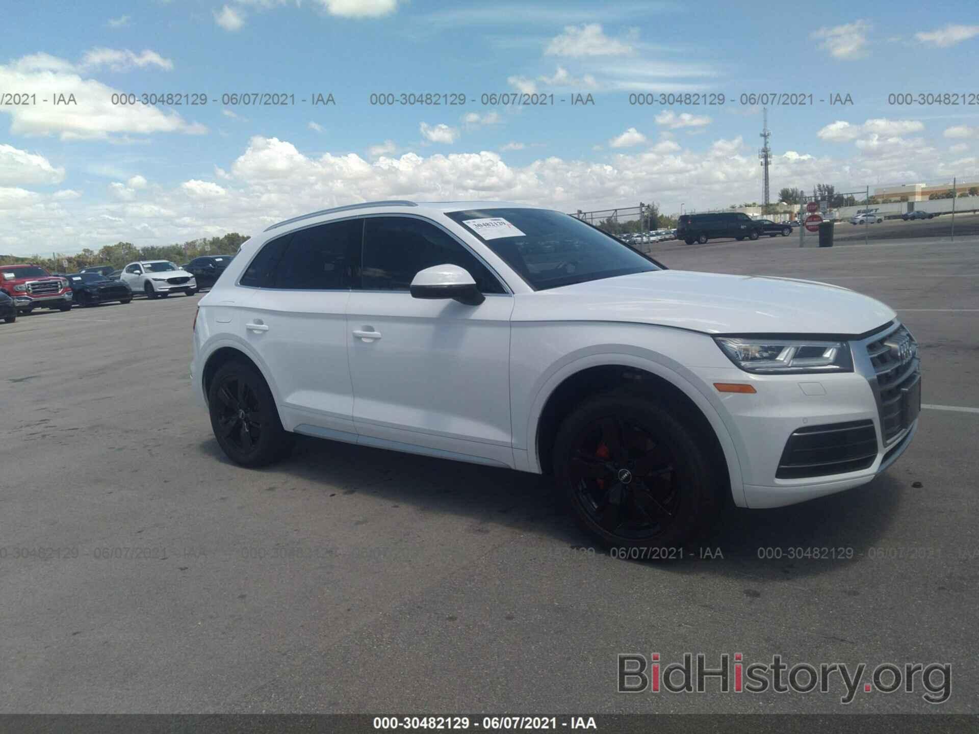 Photo WA1BNAFY3J2075871 - AUDI Q5 2018