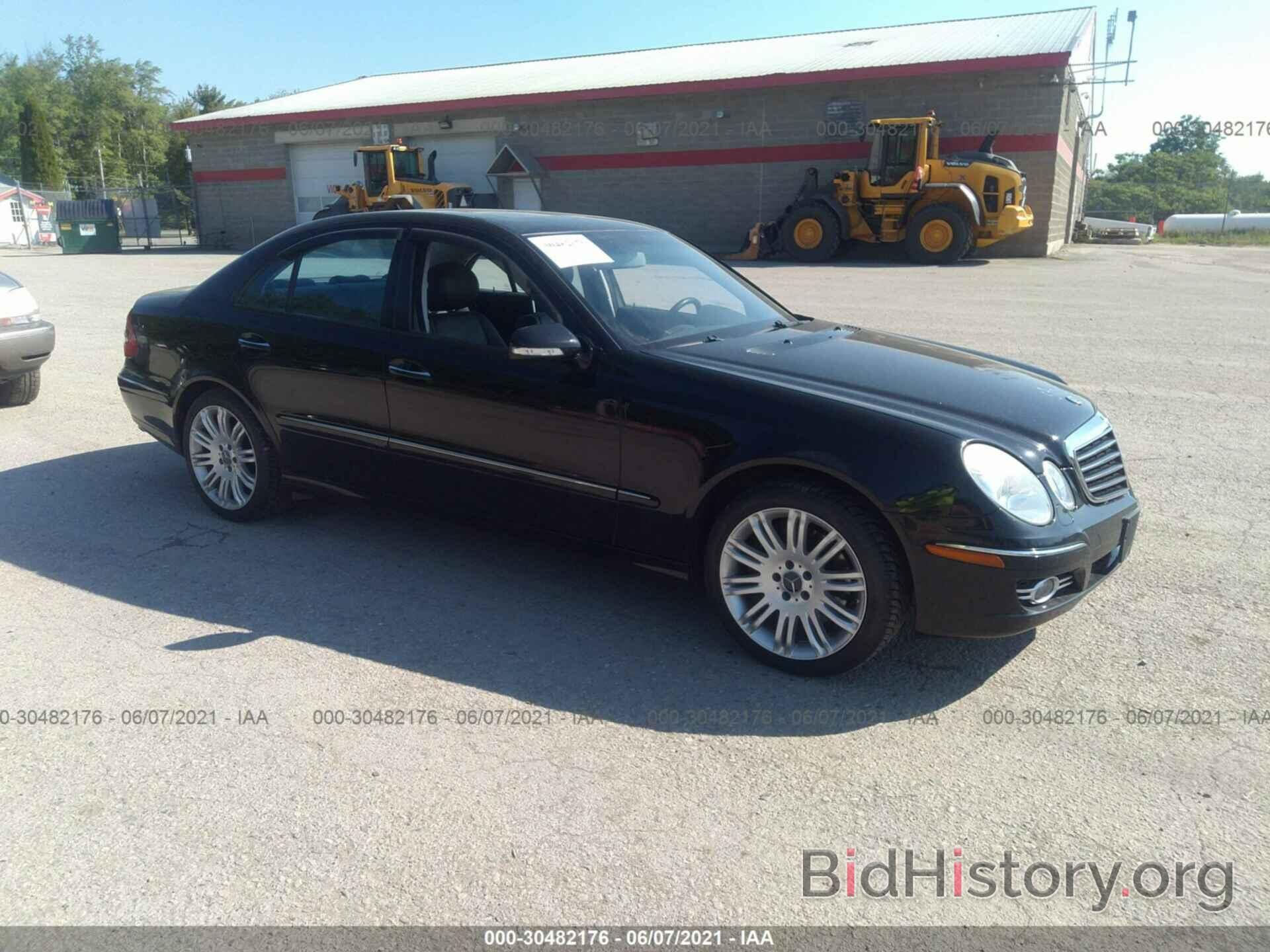 Photo WDBUF87X98B244648 - MERCEDES-BENZ E-CLASS 2008