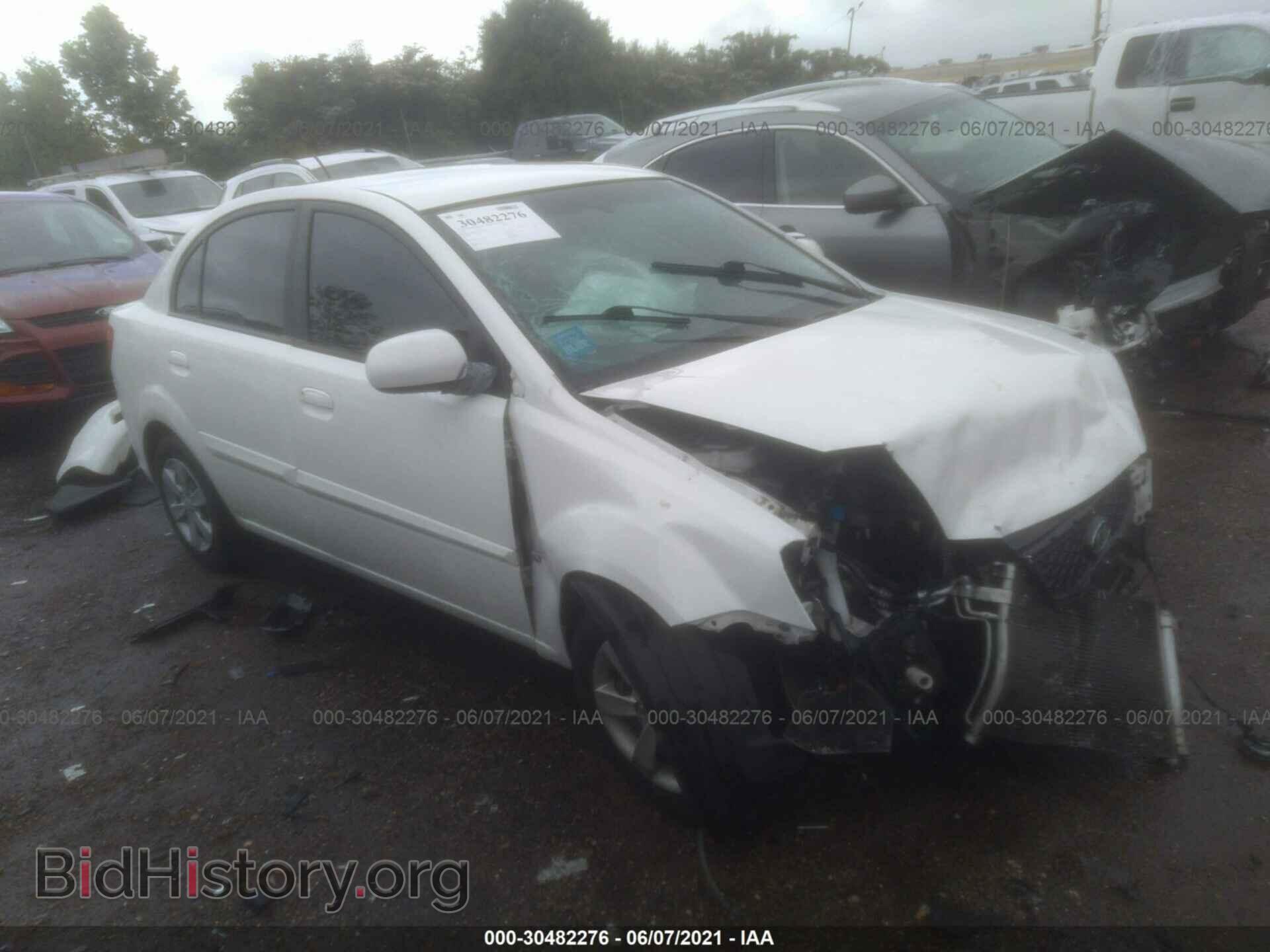 Фотография KNADH4A31B6952013 - KIA RIO 2011