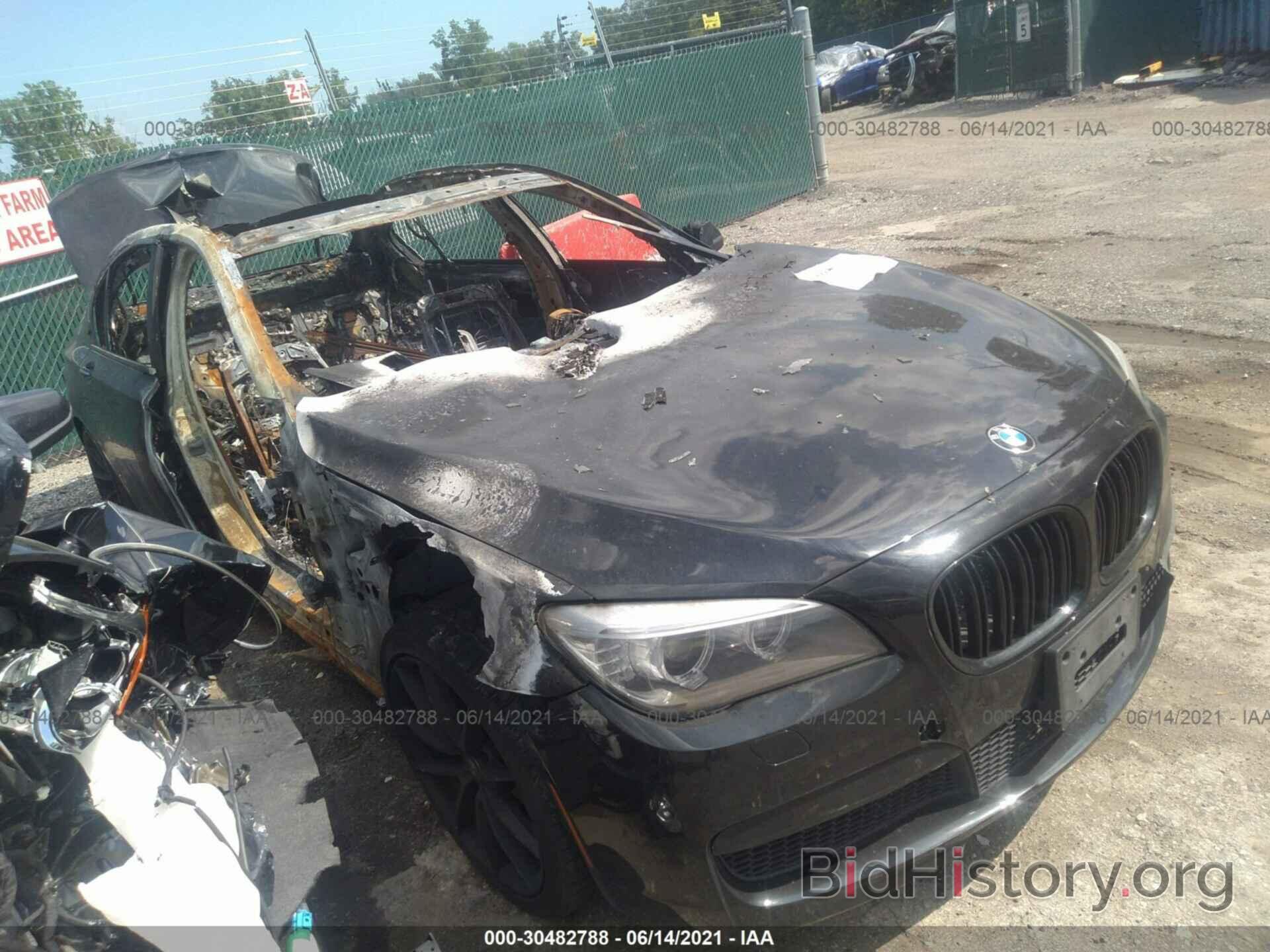 Photo WBAYE4C58ED137929 - BMW 7 SERIES 2014