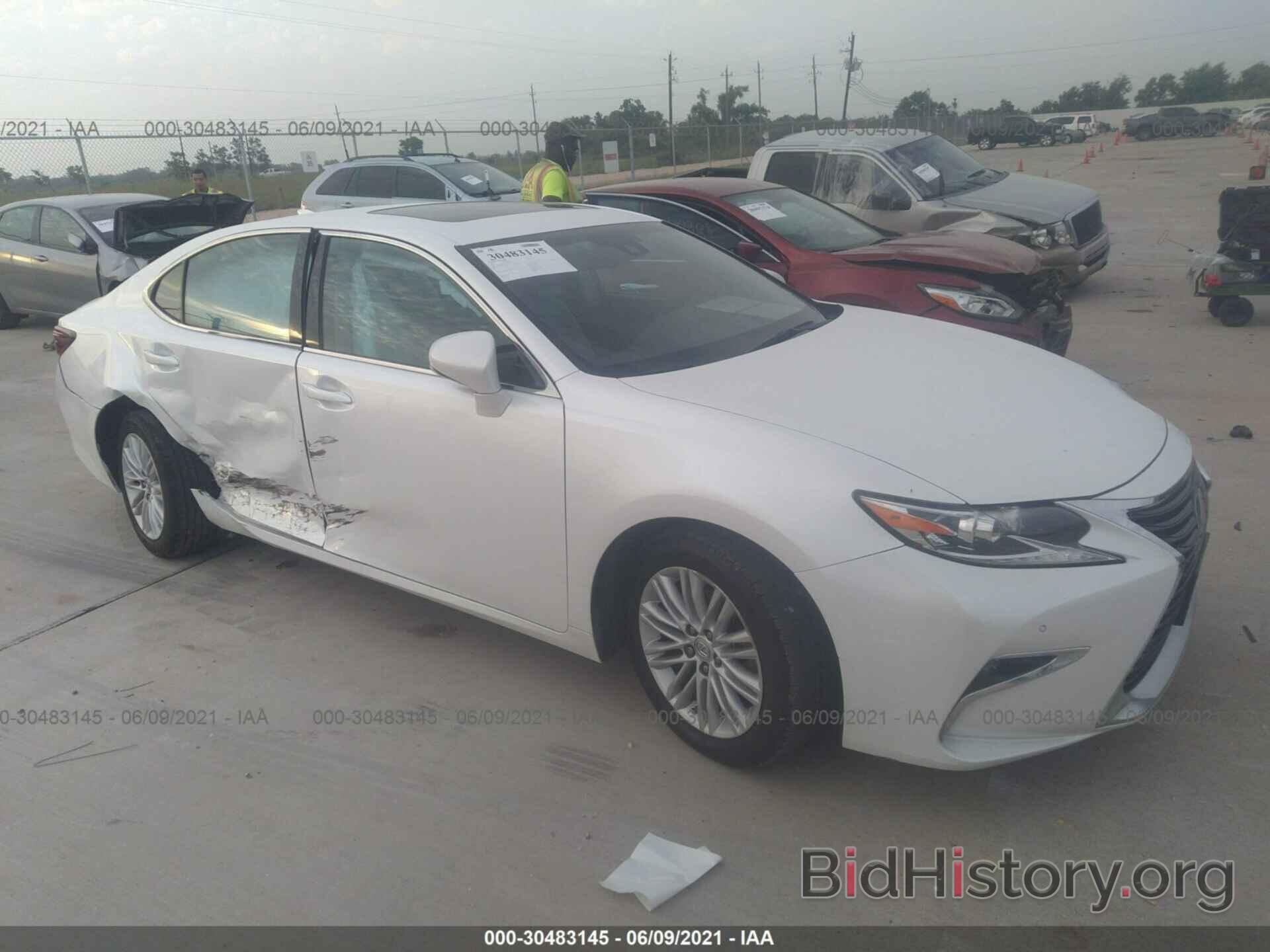 Photo 58ABK1GG6HU065889 - LEXUS ES 2017