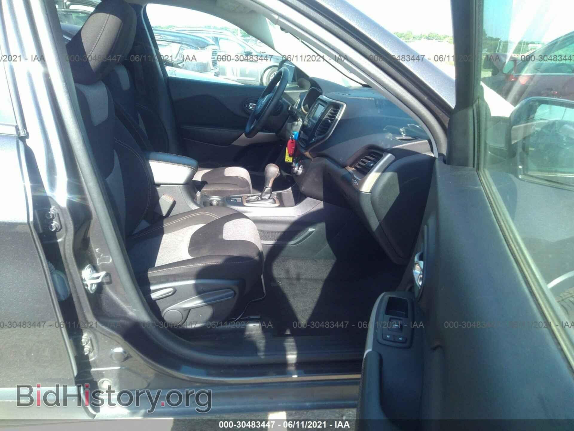 2017 JEEP CHEROKEE - VIN: 1C4PJLAB7HW666830 - Фото 5