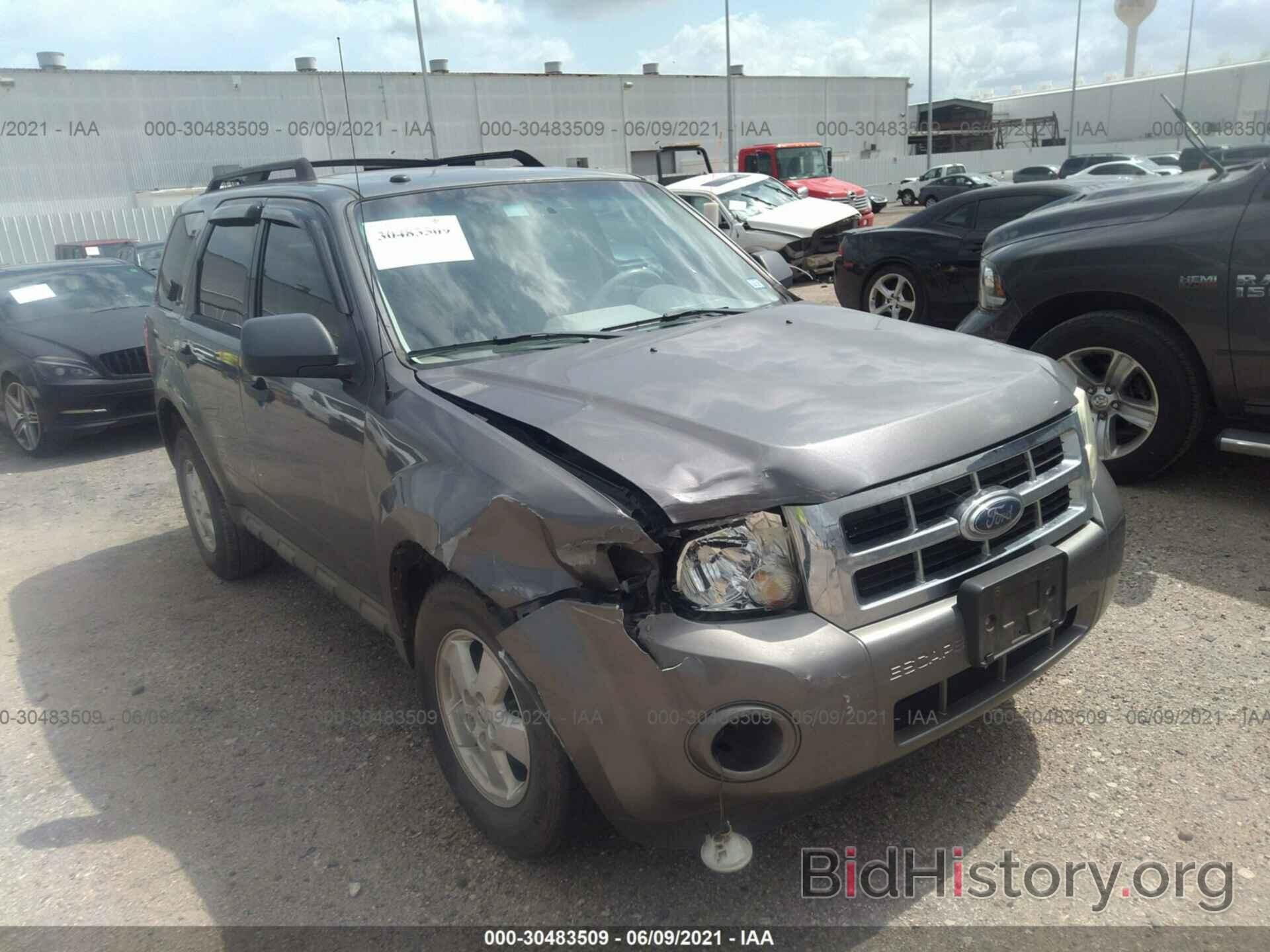 Photo 1FMCU03769KA92268 - FORD ESCAPE 2009