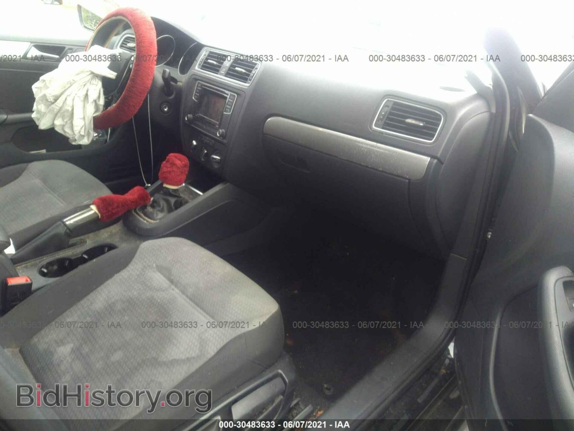 2017 VOLKSWAGEN JETTA - VIN: 3VW2B7AJXHM401094 - Фото 5