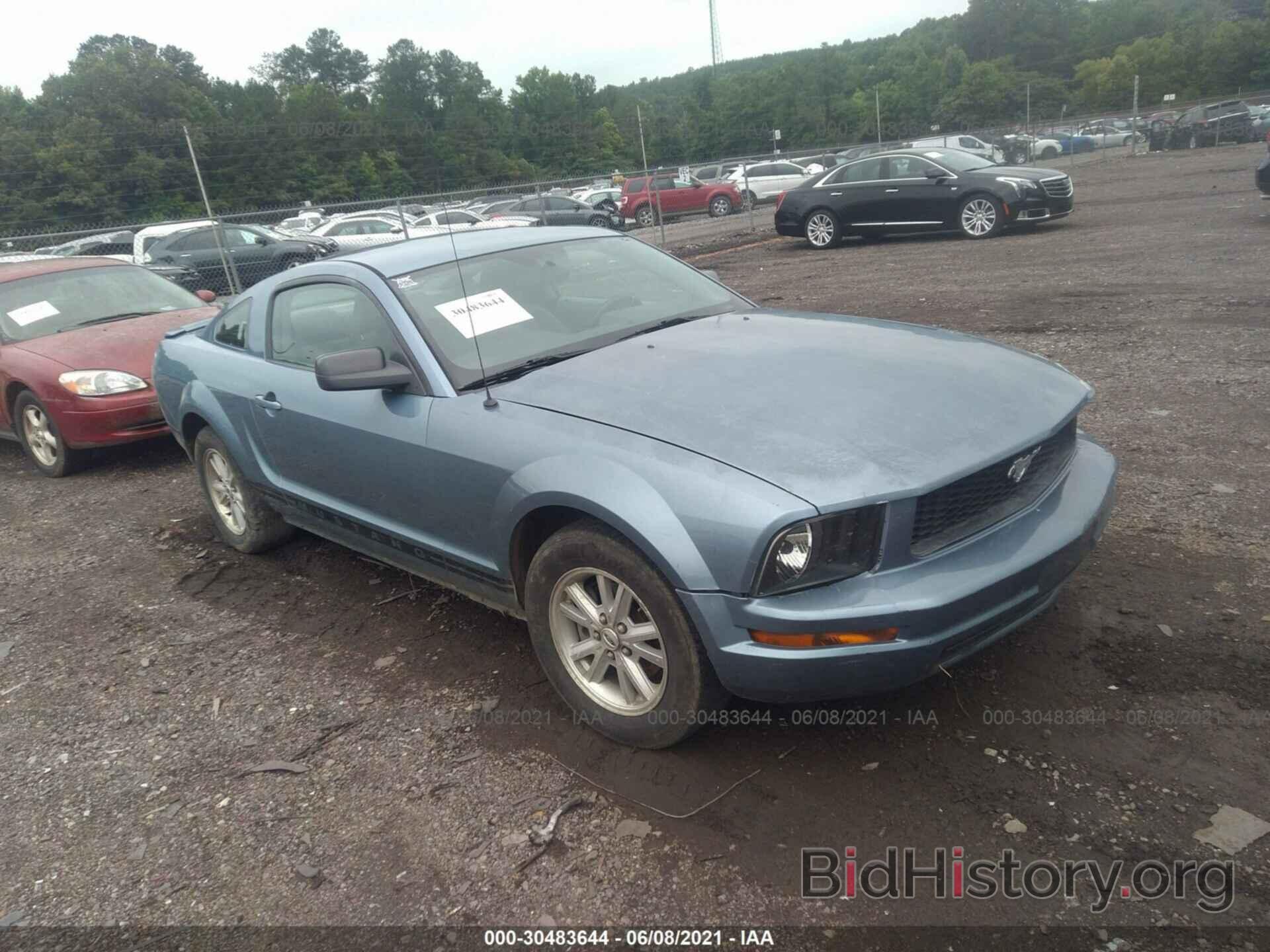 Photo 1ZVFT80N875246669 - FORD MUSTANG 2007