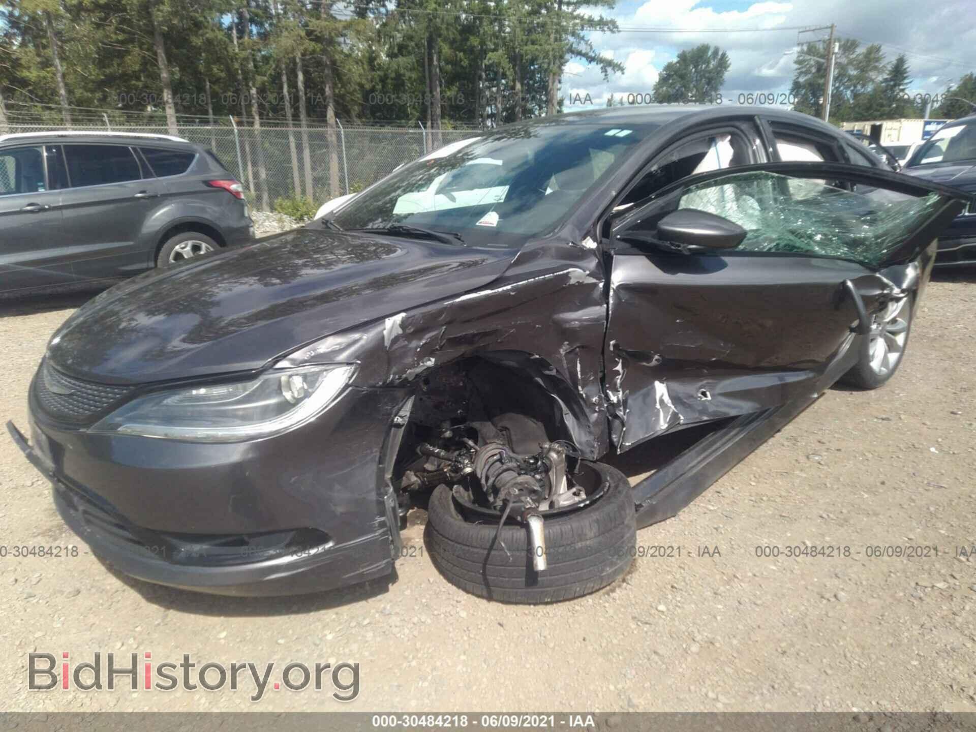 2015 CHRYSLER 200 - VIN: 1C3CCCBB2FN671139 - Фото 2