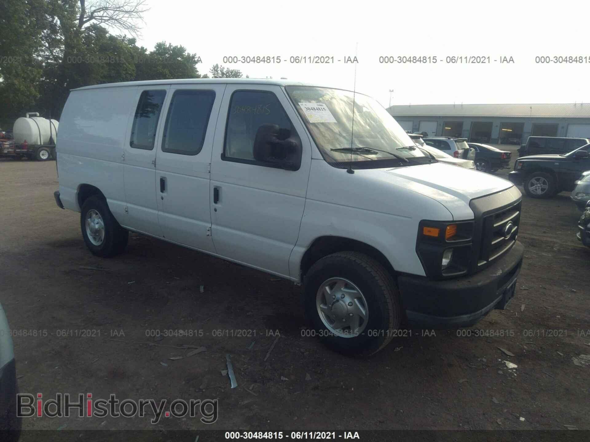 Photo 1FTNE2EL1BDA17732 - FORD ECONOLINE CARGO VAN 2011