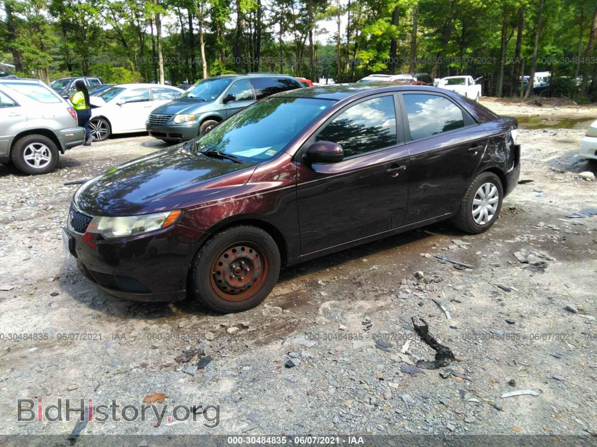 2011 KIA FORTE - VIN: KNAFU4A26B5387890 - Фото 2
