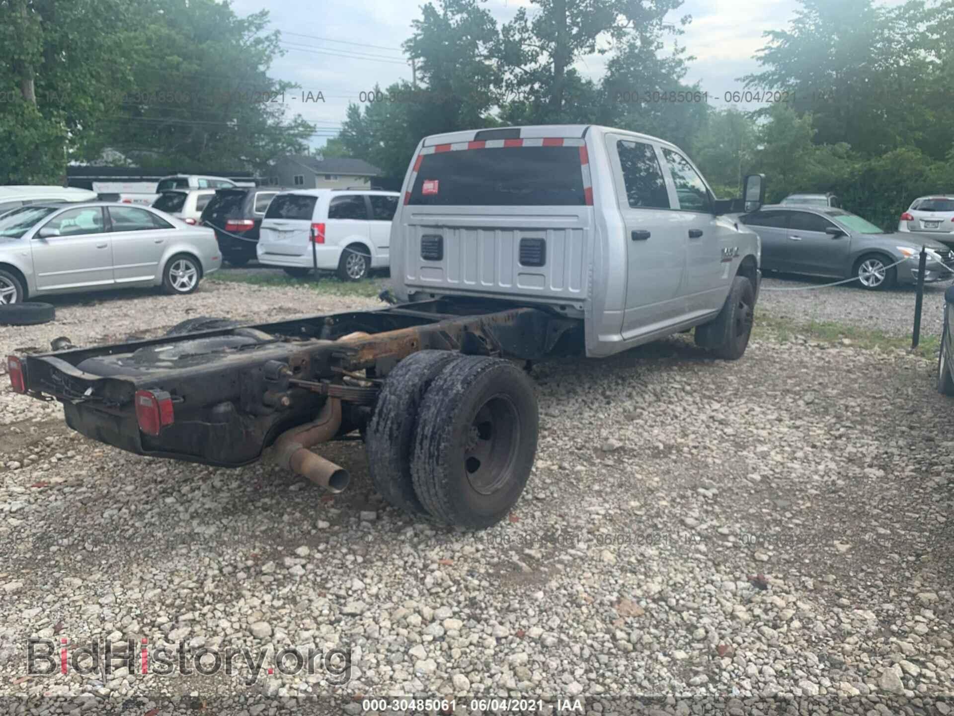 2018 RAM 3500 CHASSIS CAB - VIN: 3C7WRSCL7JG208782 - Фото 4