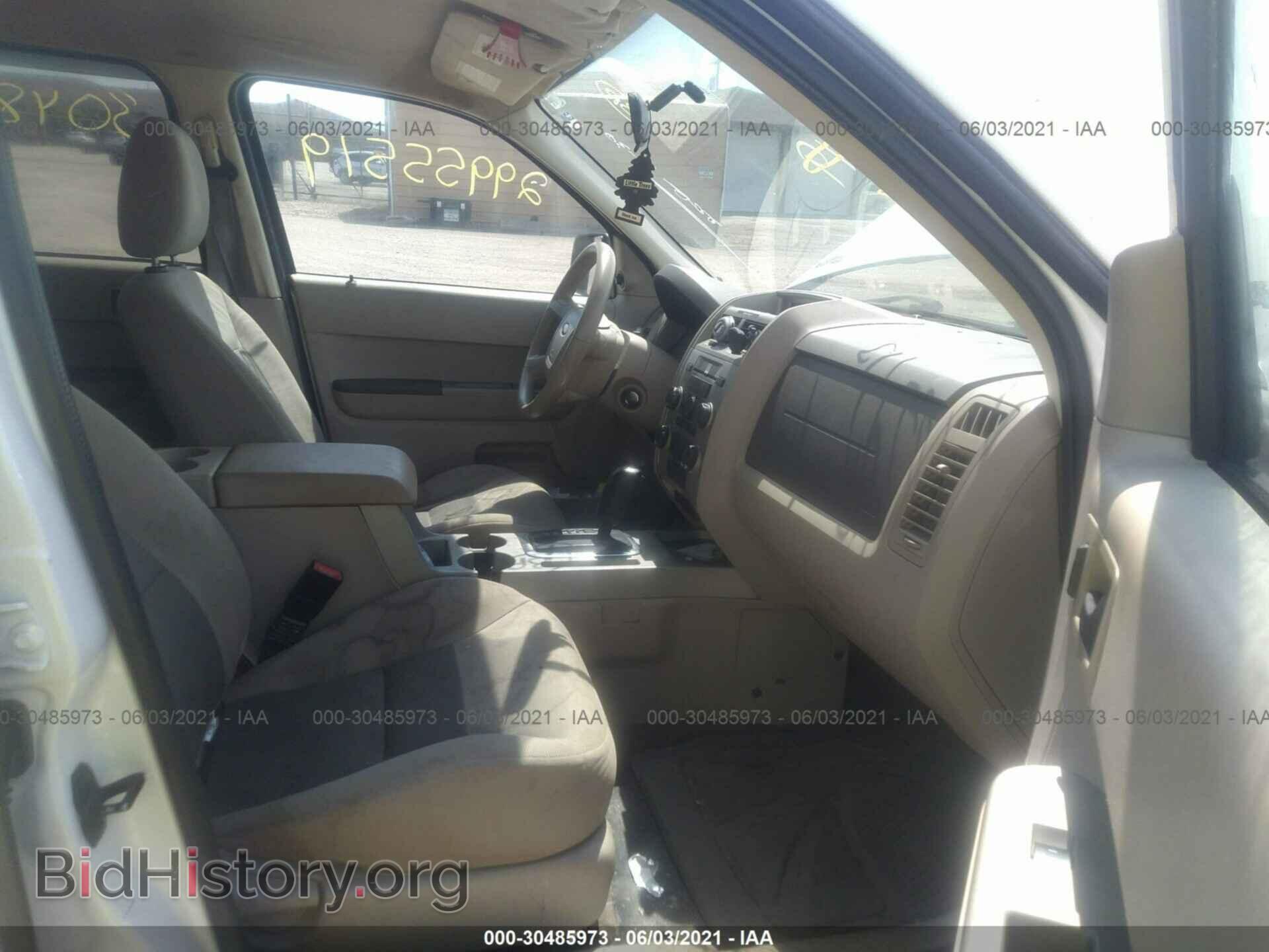 2008 FORD ESCAPE - VIN: 1FMCU93128KA79211 - Фото 5