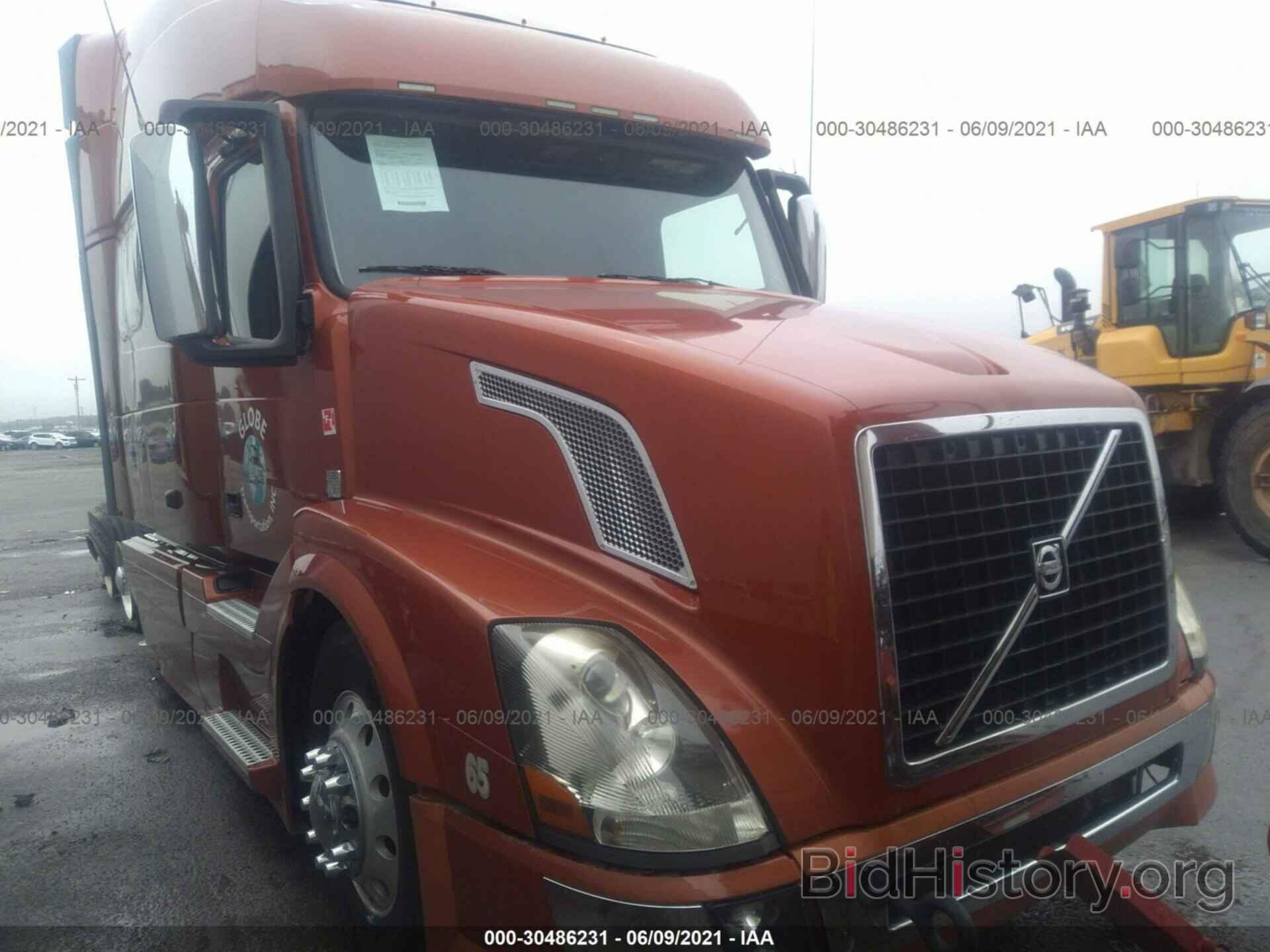 Photo 4V4NC9EH5FN917807 - VOLVO VN 2015