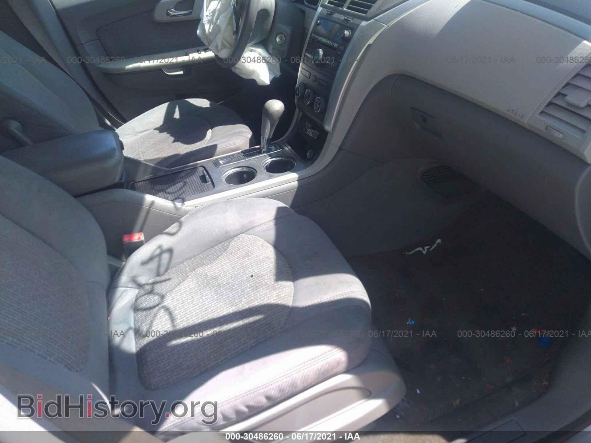2010 CHEVROLET TRAVERSE - VIN: 1GNLVEED7AS128336 - Фото 5