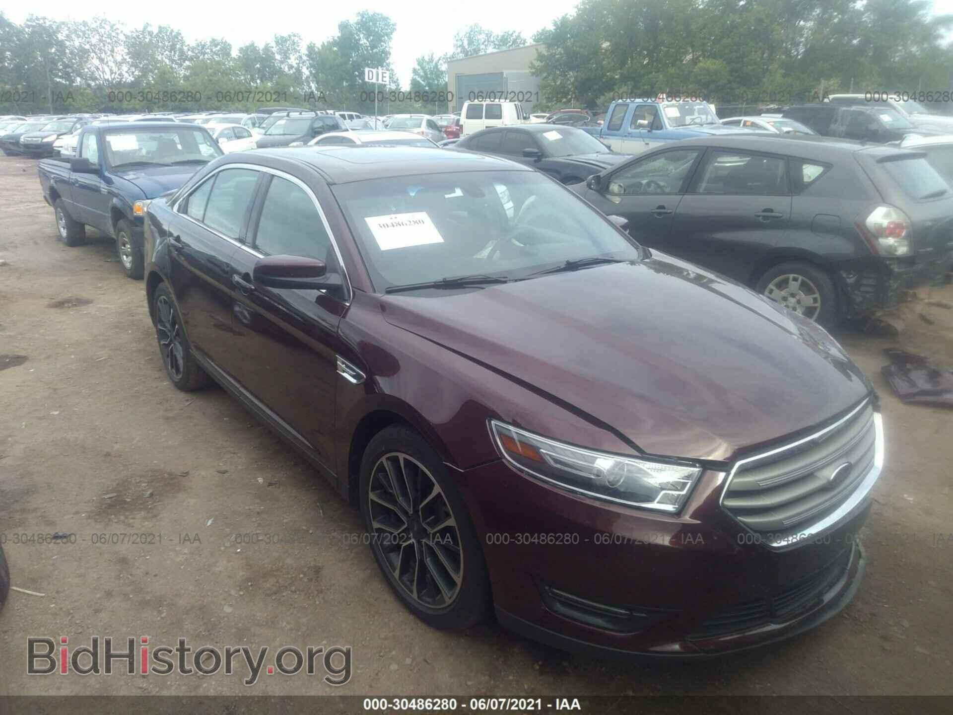 Photo 1FAHP2E87JG136519 - FORD TAURUS 2018