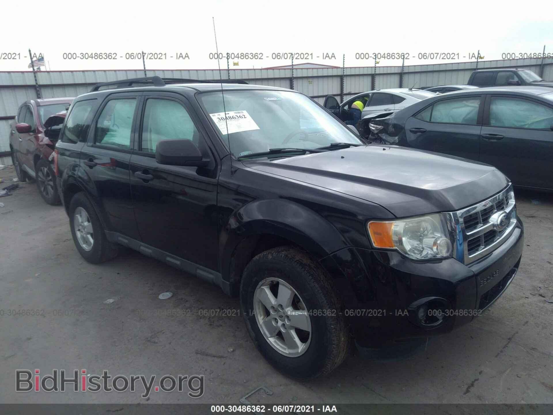 Фотография 1FMCU0C70CKB15003 - FORD ESCAPE 2012