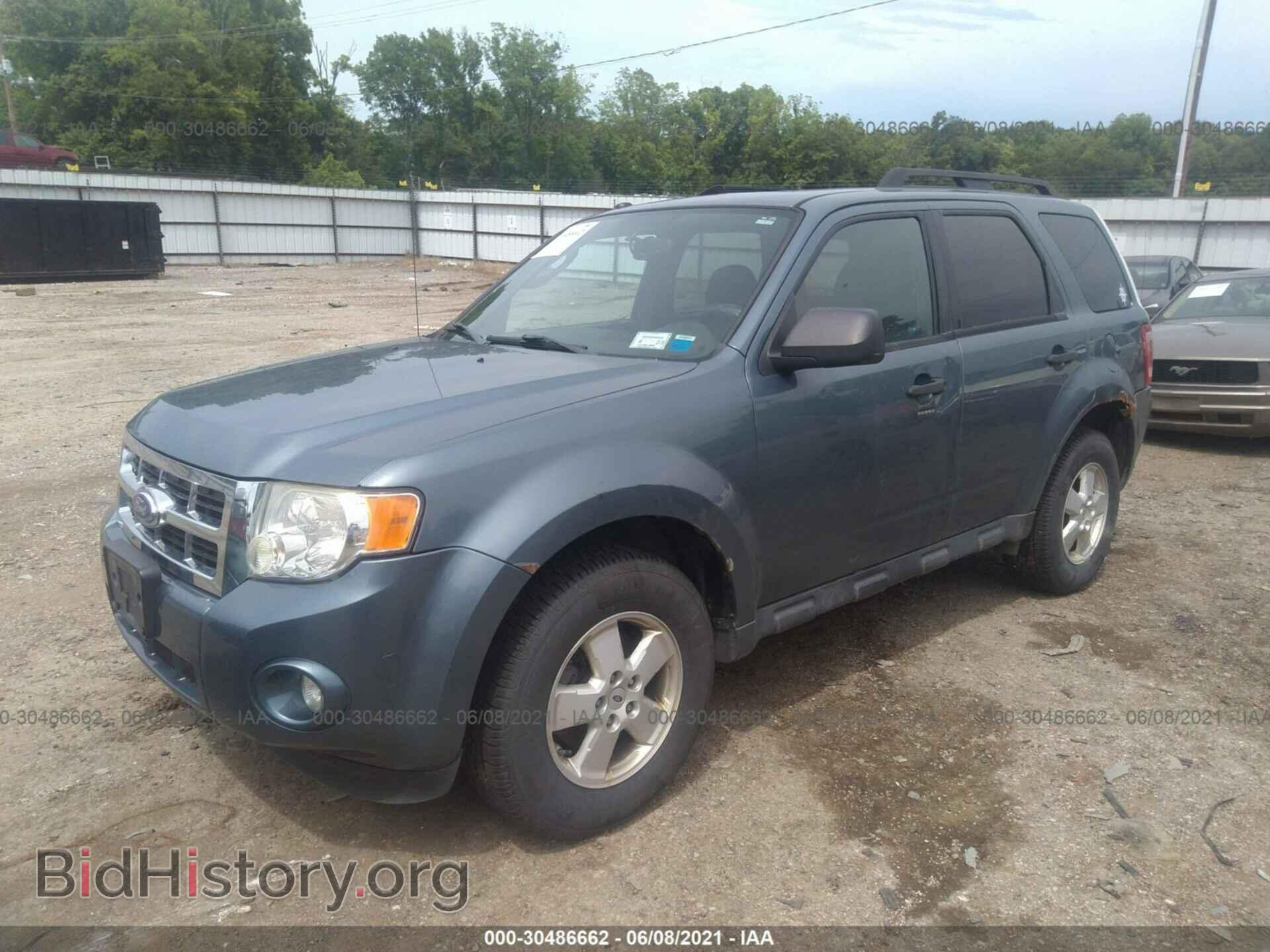 2011 FORD ESCAPE - VIN: 1FMCU9D71BKB43457 - Photo 2