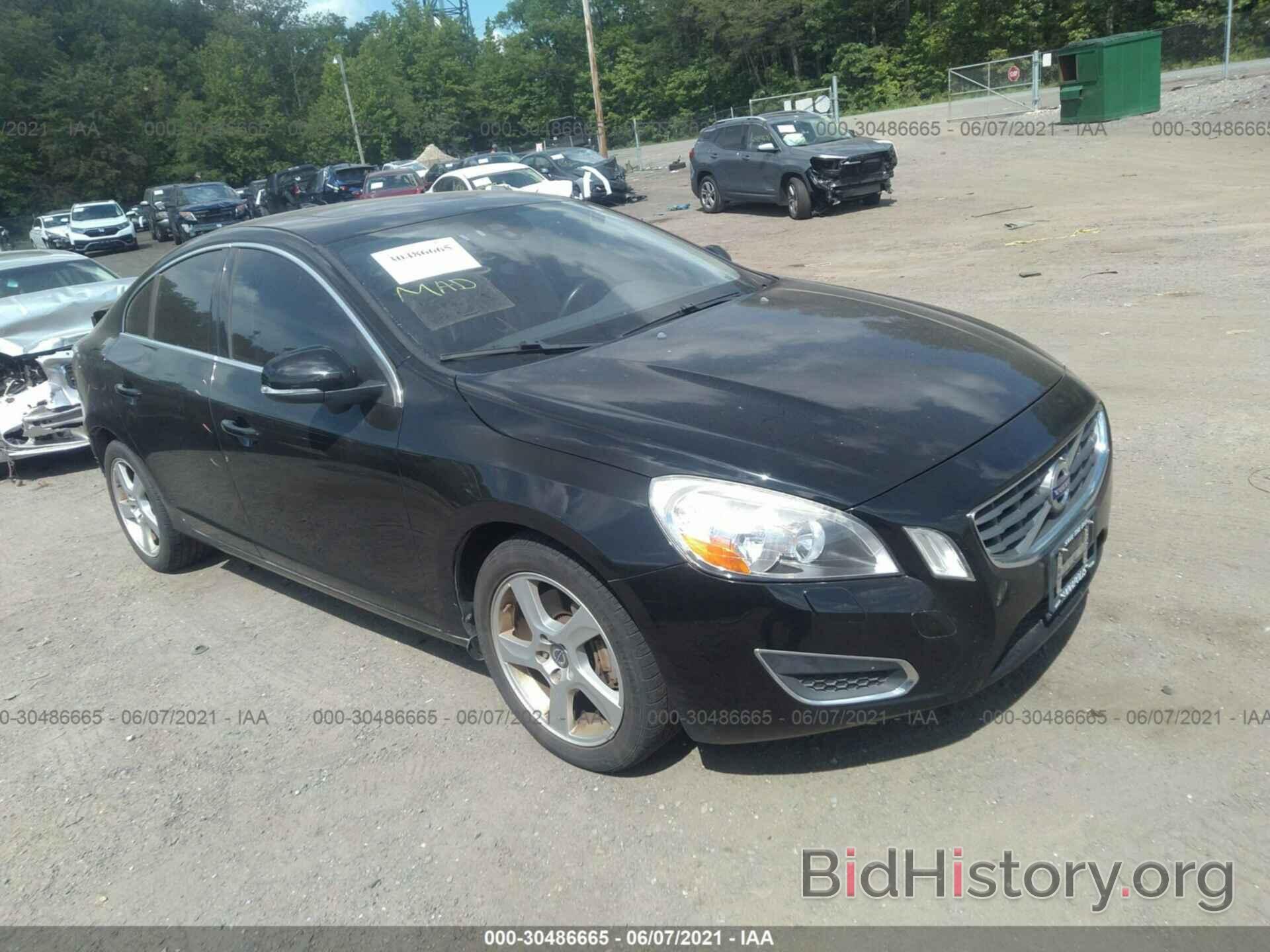 Photo YV1612FH8D1223462 - VOLVO S60 2013