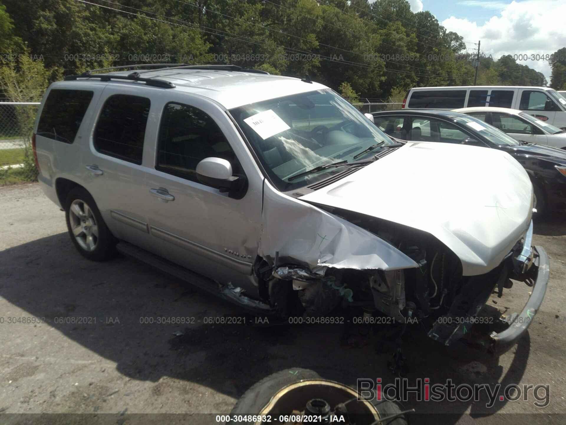 Photo 1GNSKBE09ER216527 - CHEVROLET TAHOE 2014