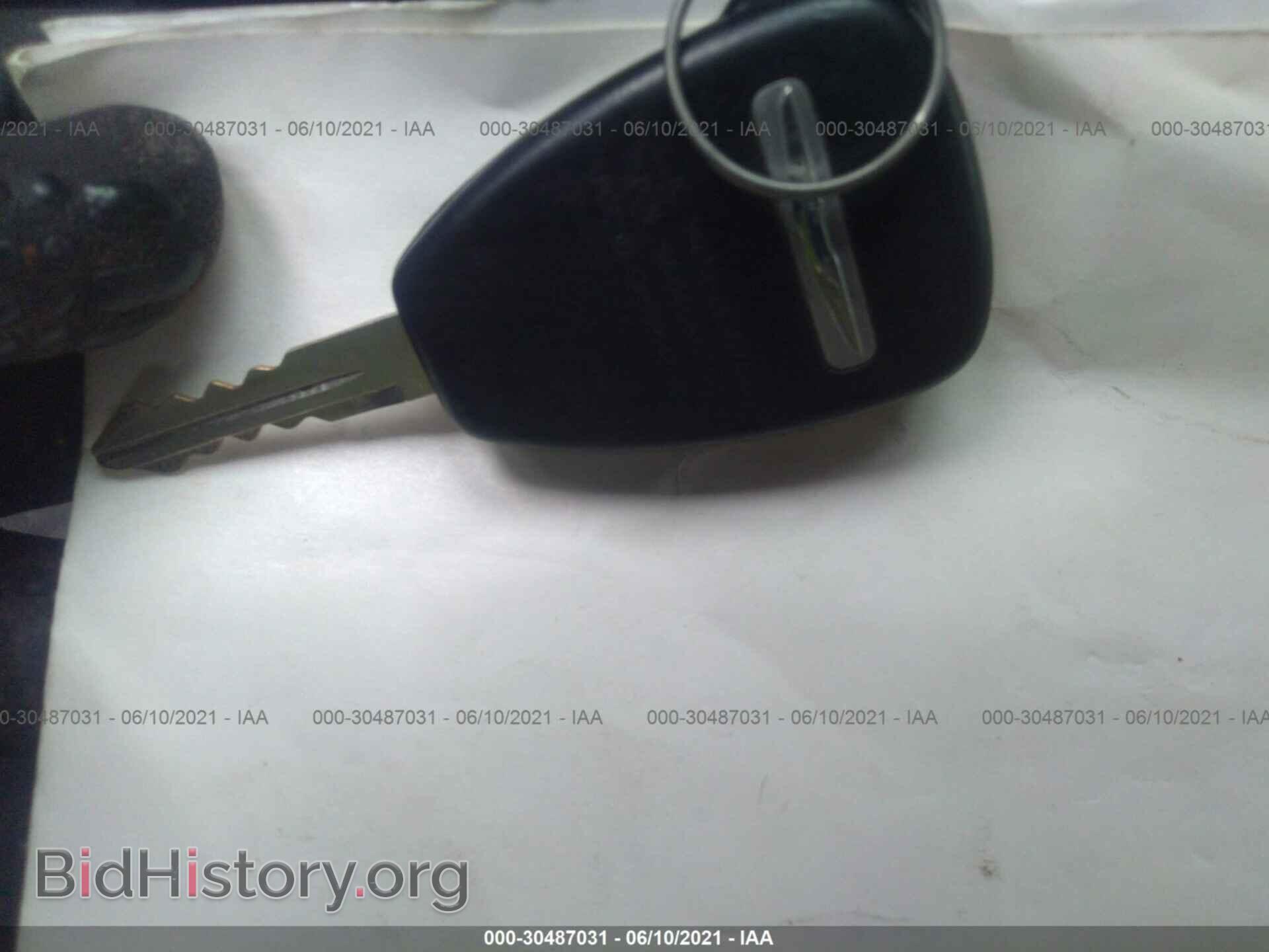 2013 CHRYSLER 200 - VIN: 1C3CCBAG3DN767446 - Photo 11