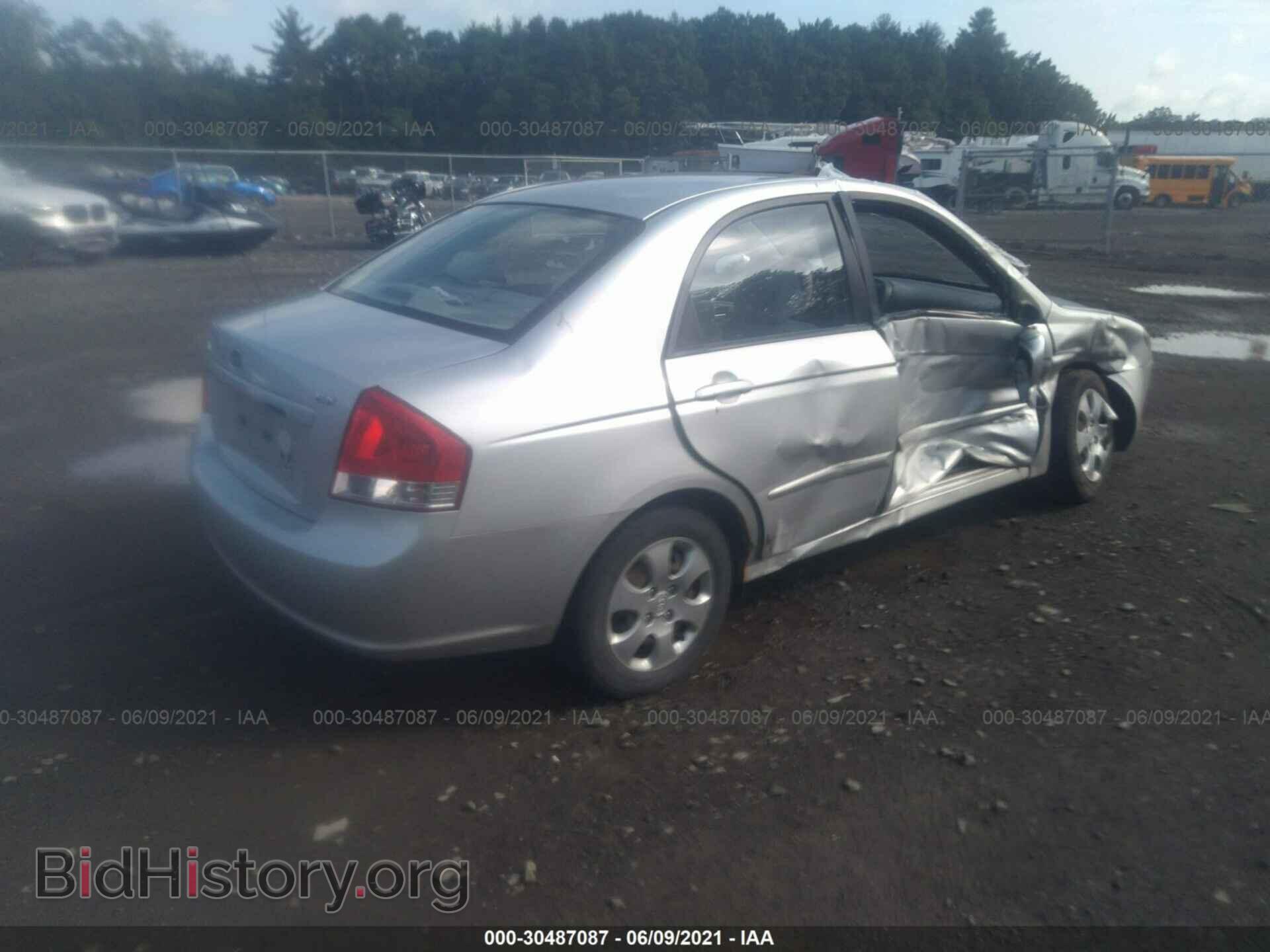 2009 KIA SPECTRA - VIN: KNAFE222595664314 - Фото 4