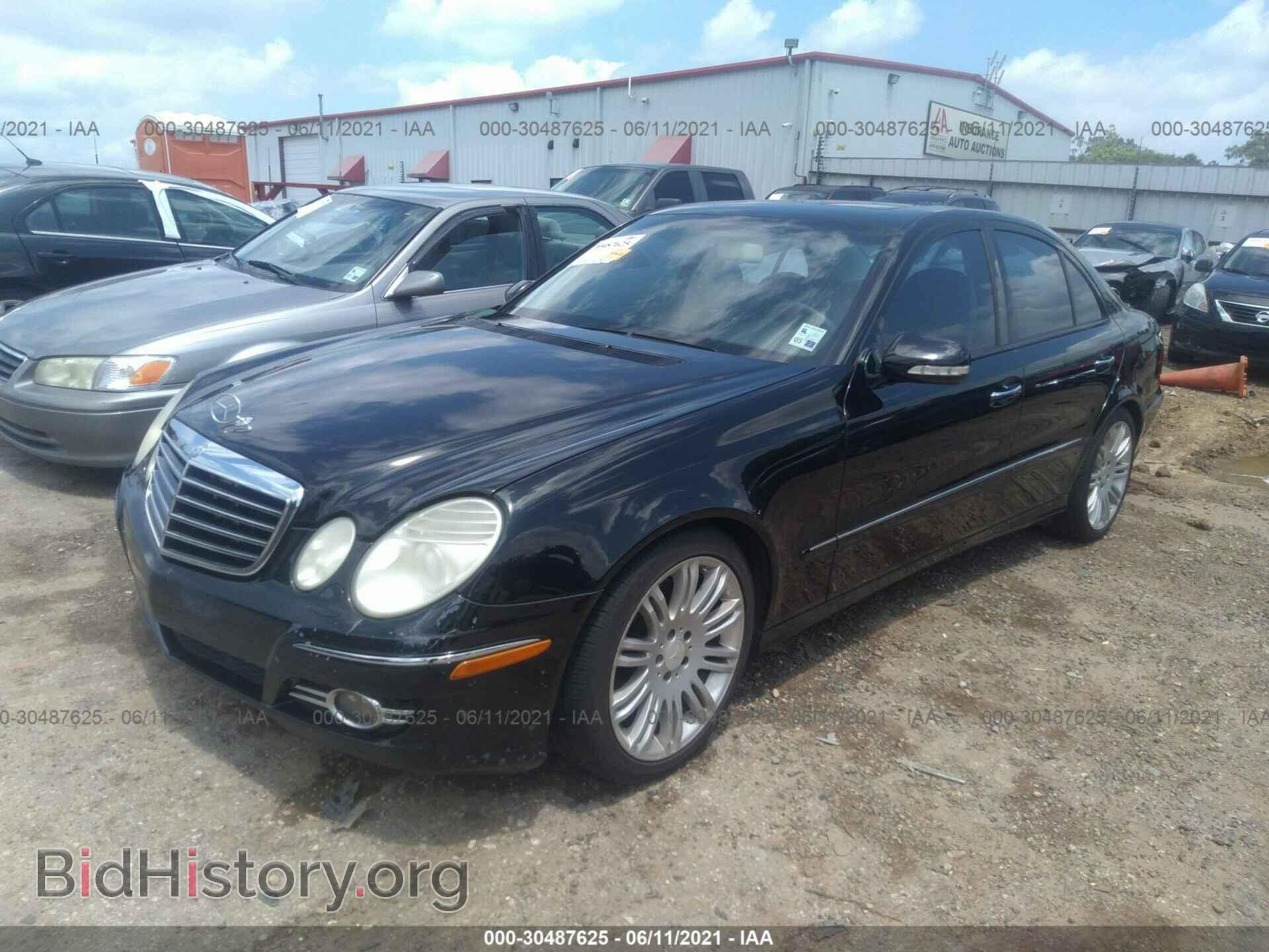 2008 MERCEDES-BENZ E-CLASS - VIN: WDBUF56X38B267746 - Фото 2