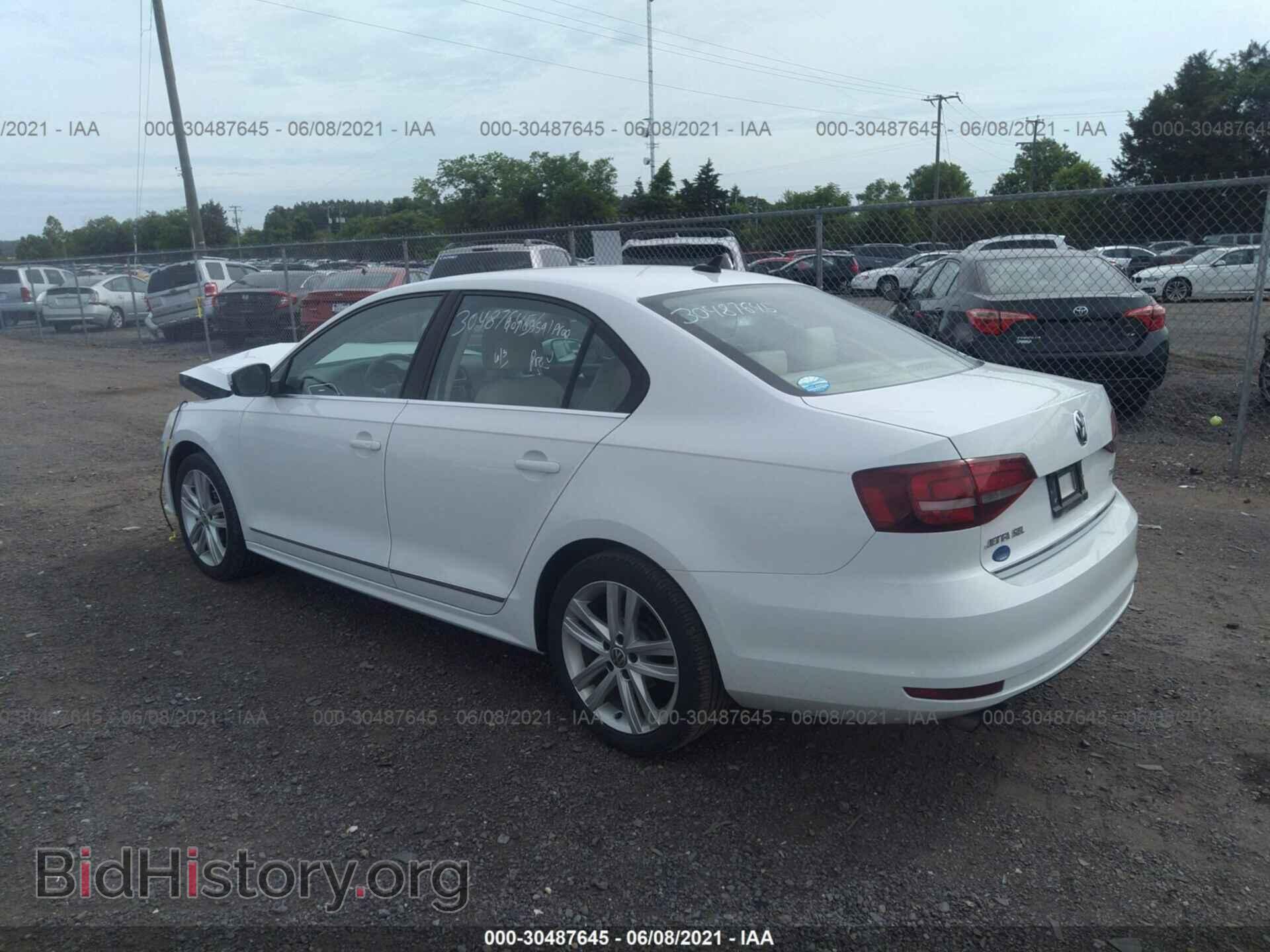 2017 VOLKSWAGEN JETTA - VIN: 3VWL17AJ6HM225328 - Фото 3