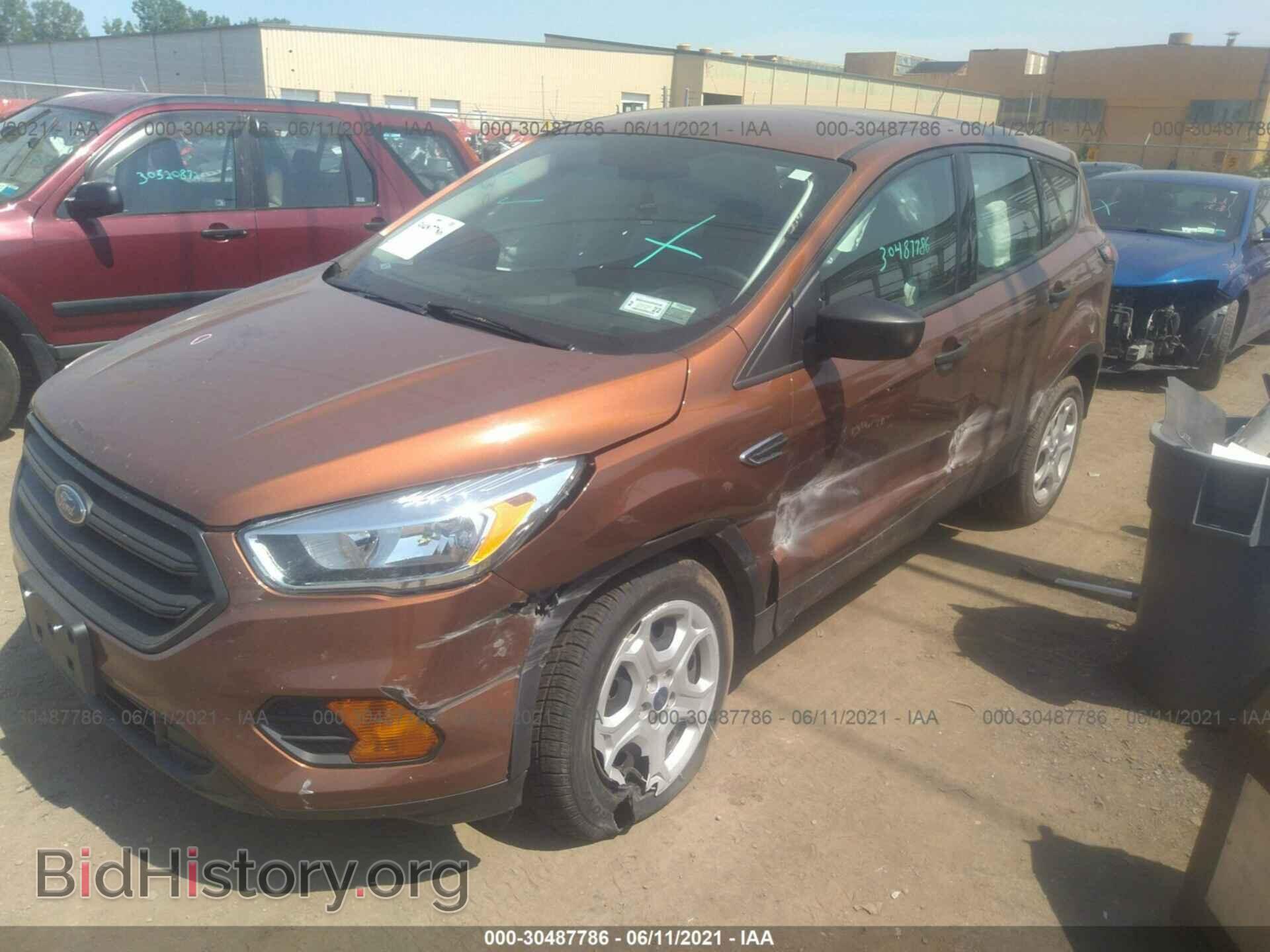 2017 FORD ESCAPE - VIN: 1FMCU0F73HUE52417 - Photo 2