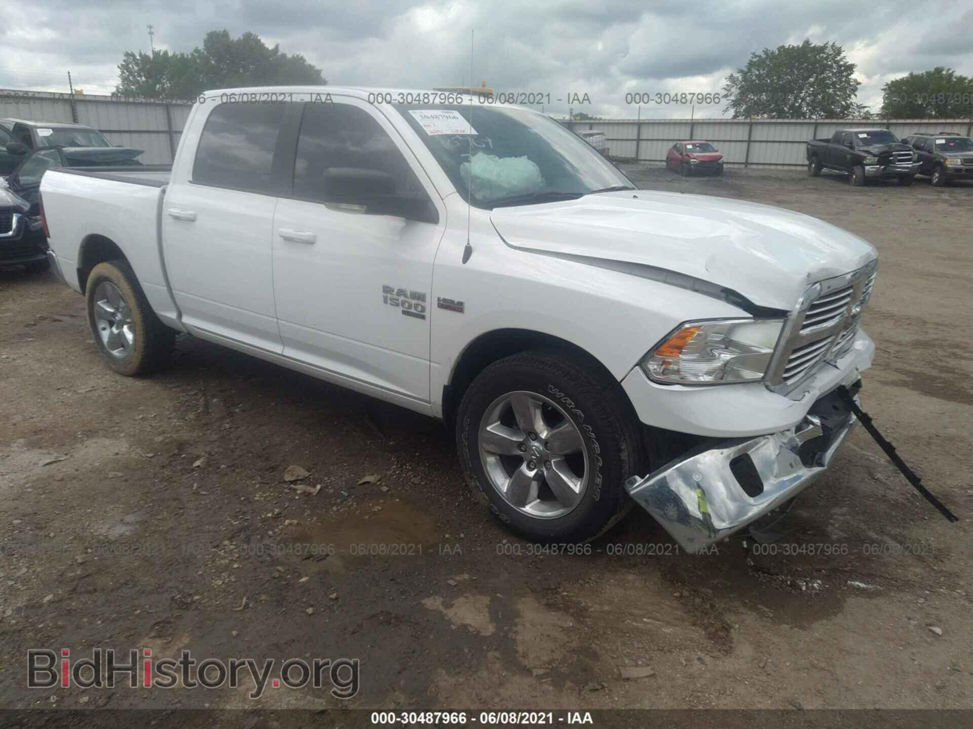 Photo 1C6RR7LT2KS638969 - RAM 1500 CLASSIC 2019