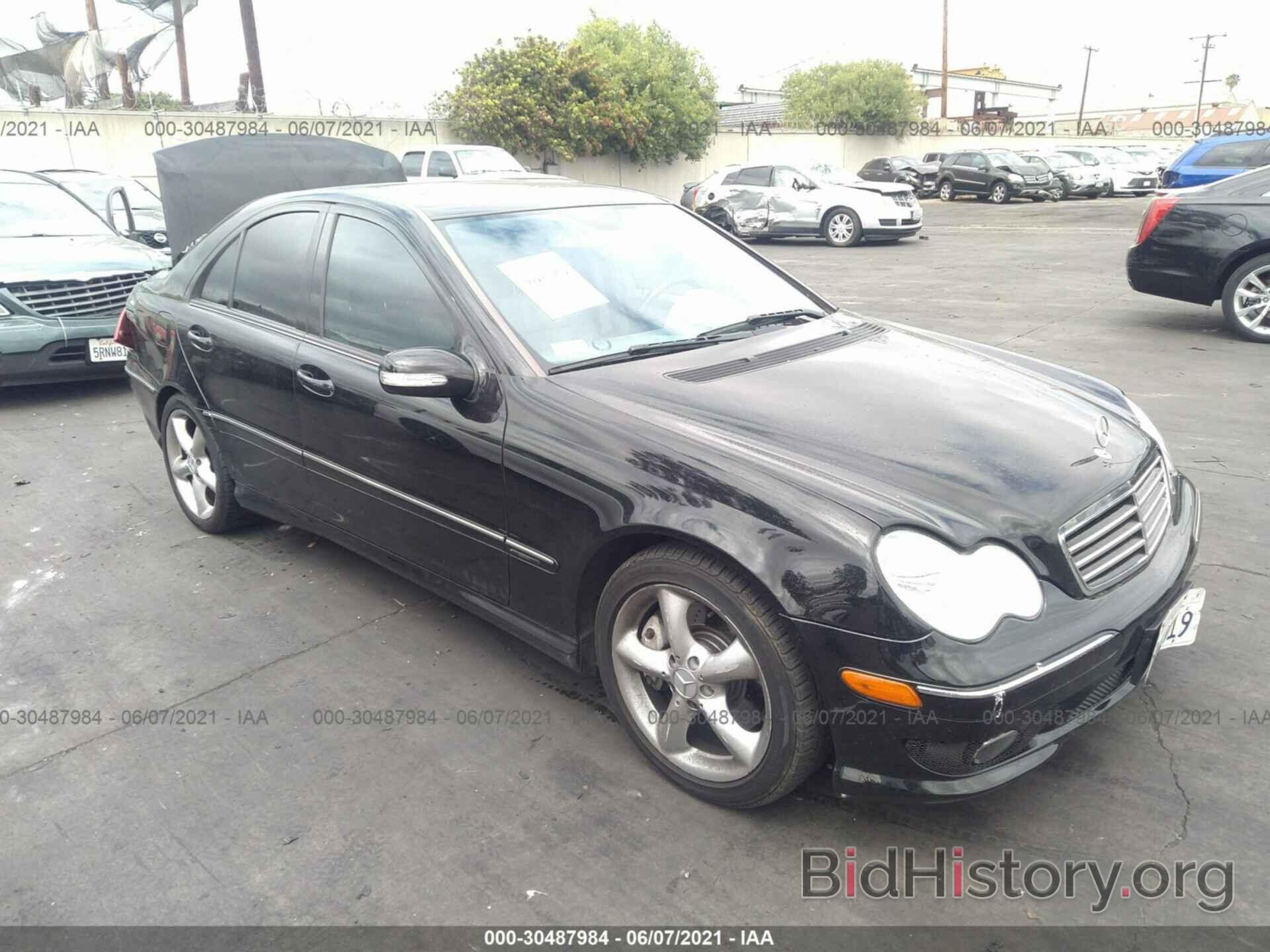 Photo WDBRF52H96E022515 - MERCEDES-BENZ C-CLASS 2006