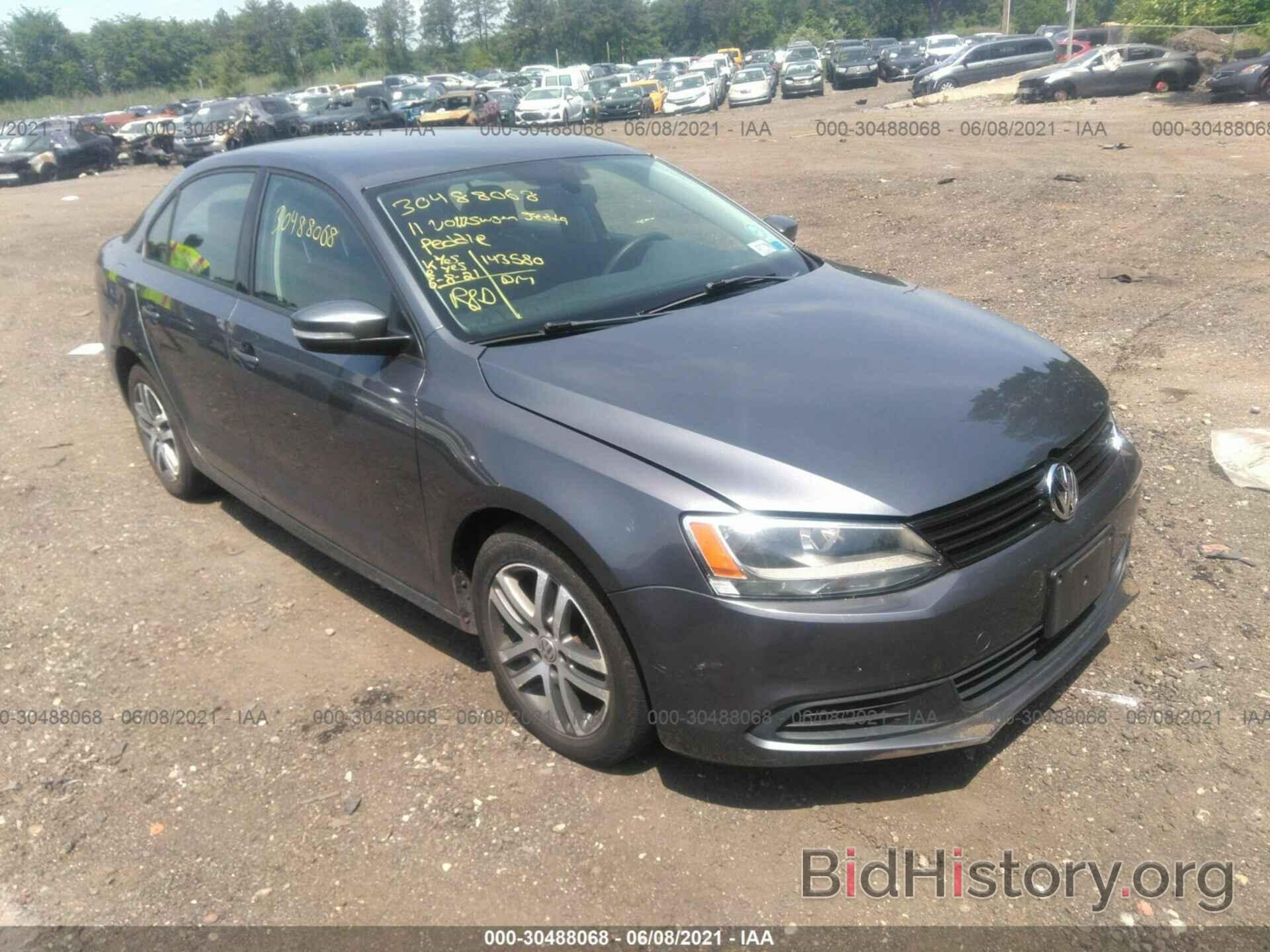 Photo 3VWDZ7AJ1BM341038 - VOLKSWAGEN JETTA SEDAN 2011