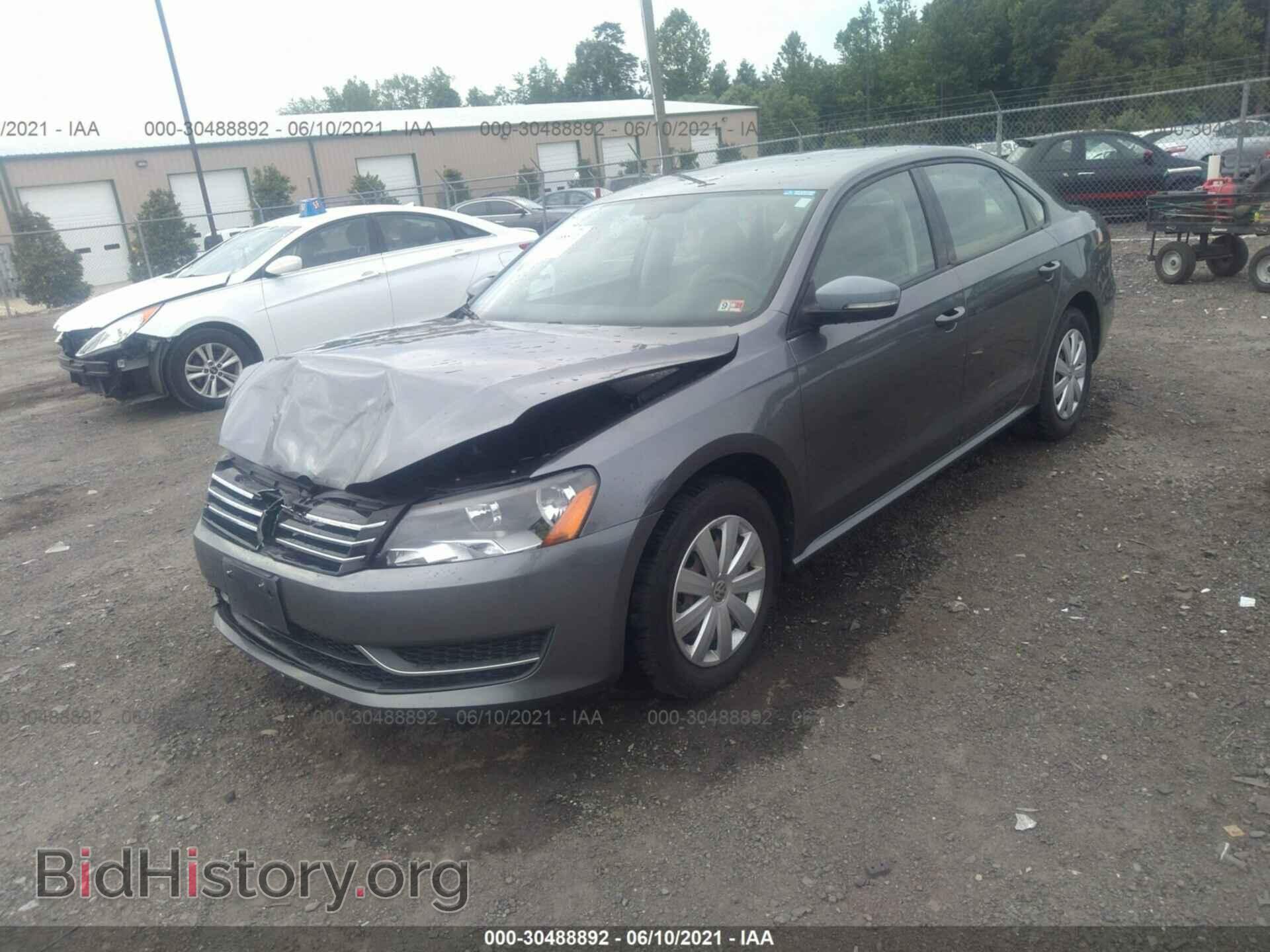 2012 VOLKSWAGEN PASSAT - VIN: 1VWAP7A30CC065884 - Фото 2