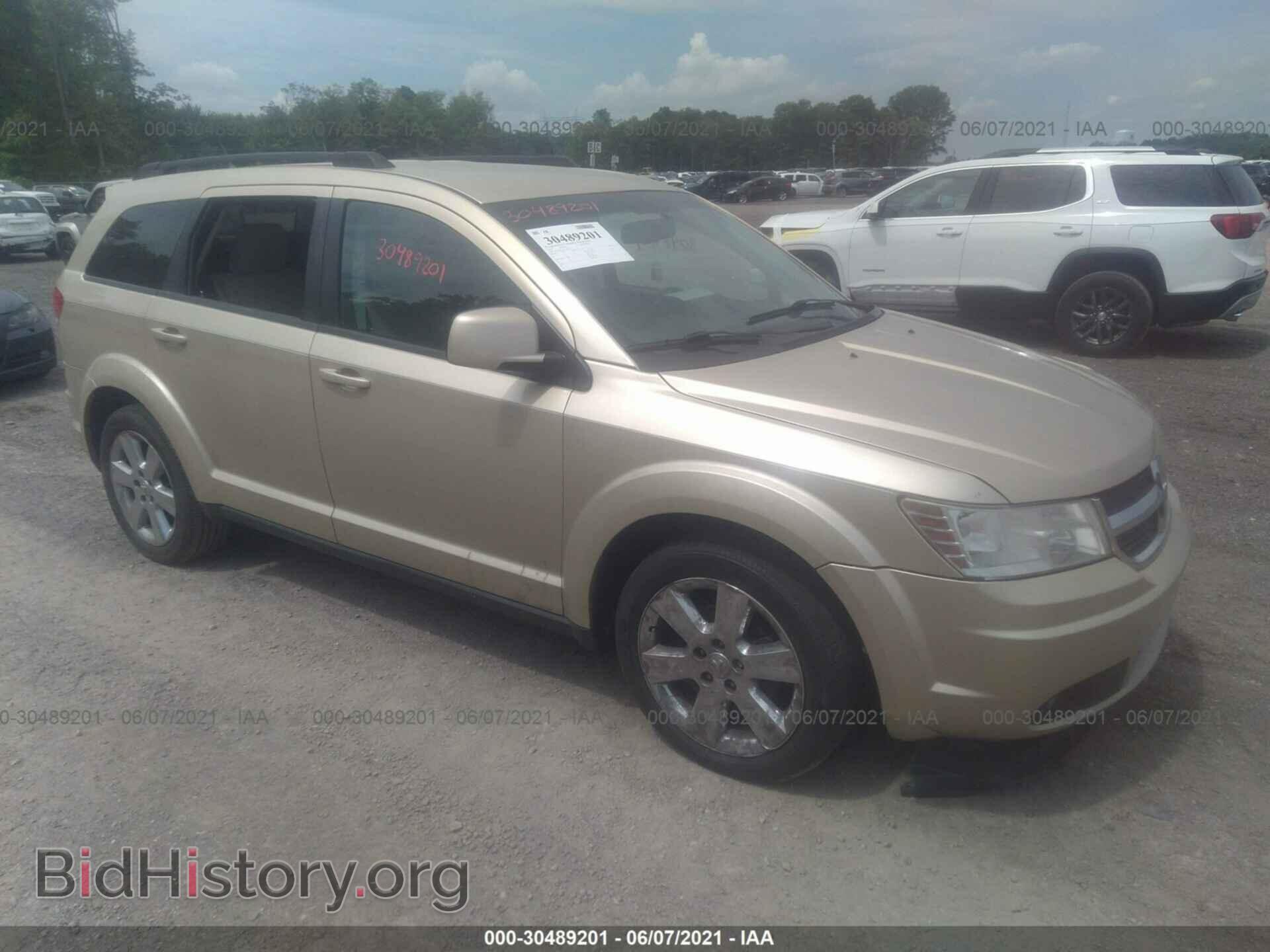 Фотография 3D4PH5FV1AT173945 - DODGE JOURNEY 2010