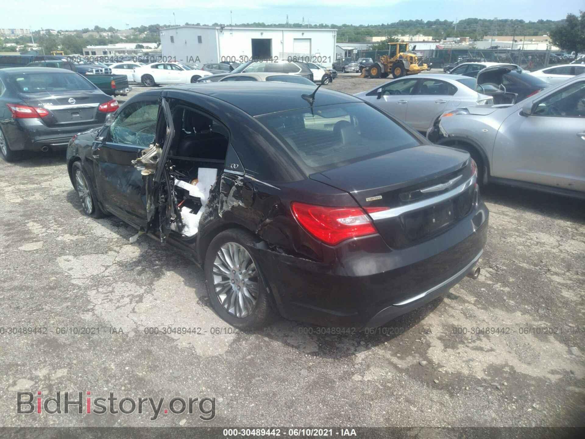 2012 CHRYSLER 200 - VIN: 1C3CCBCB0CN298560 - Photo 3