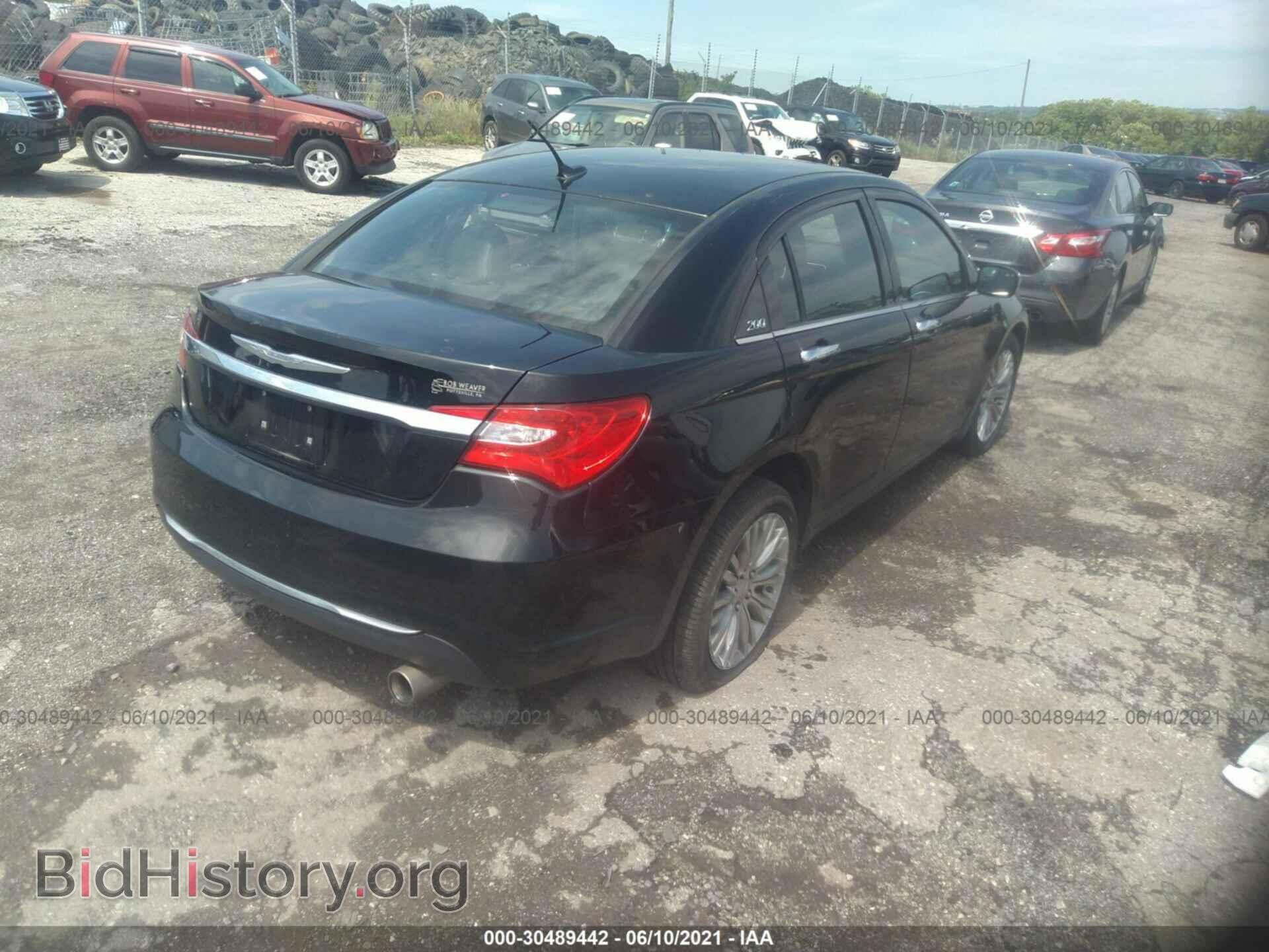 2012 CHRYSLER 200 - VIN: 1C3CCBCB0CN298560 - Photo 4